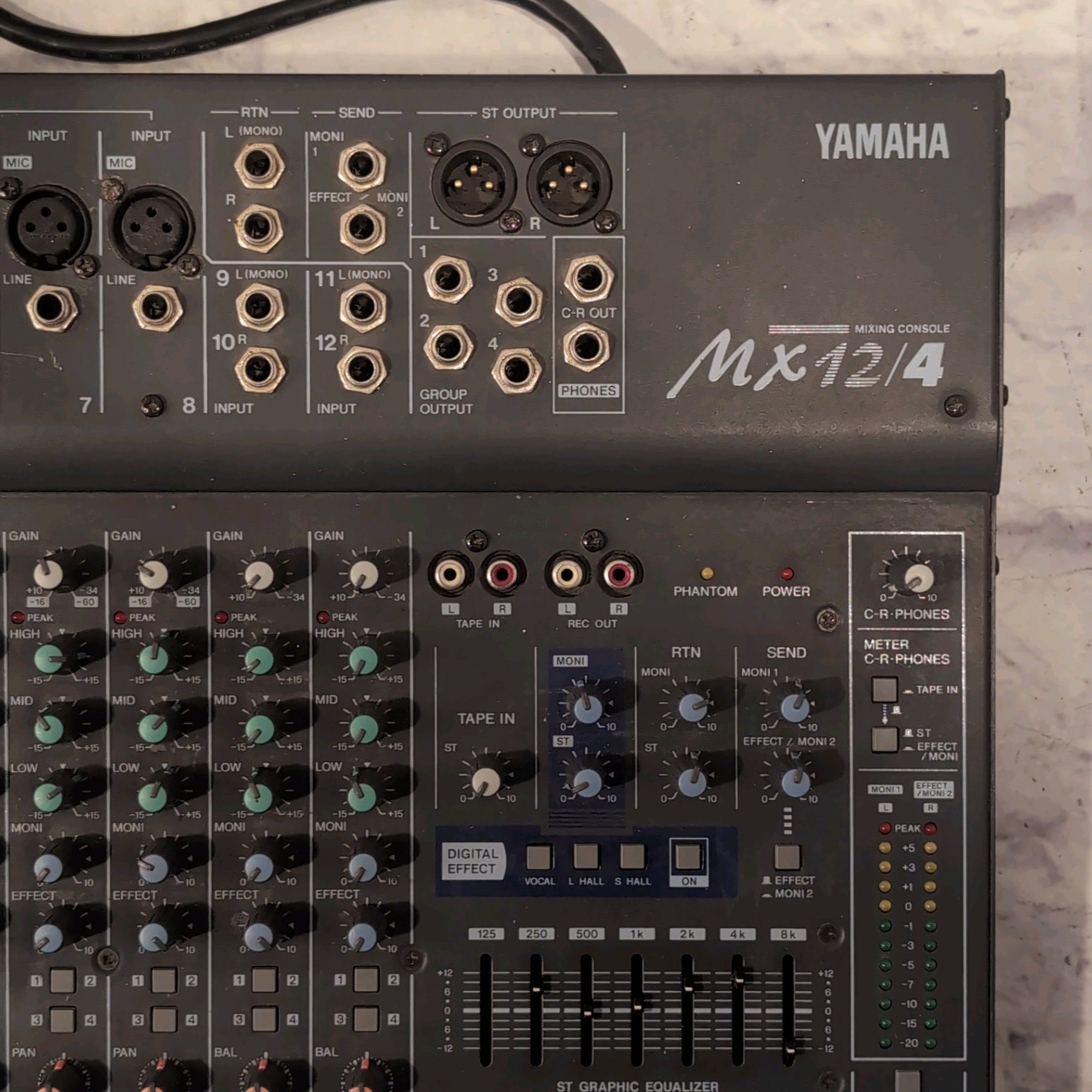 Yamaha MX12/4 12-Channel Mixer Mixing Board w/ DSP