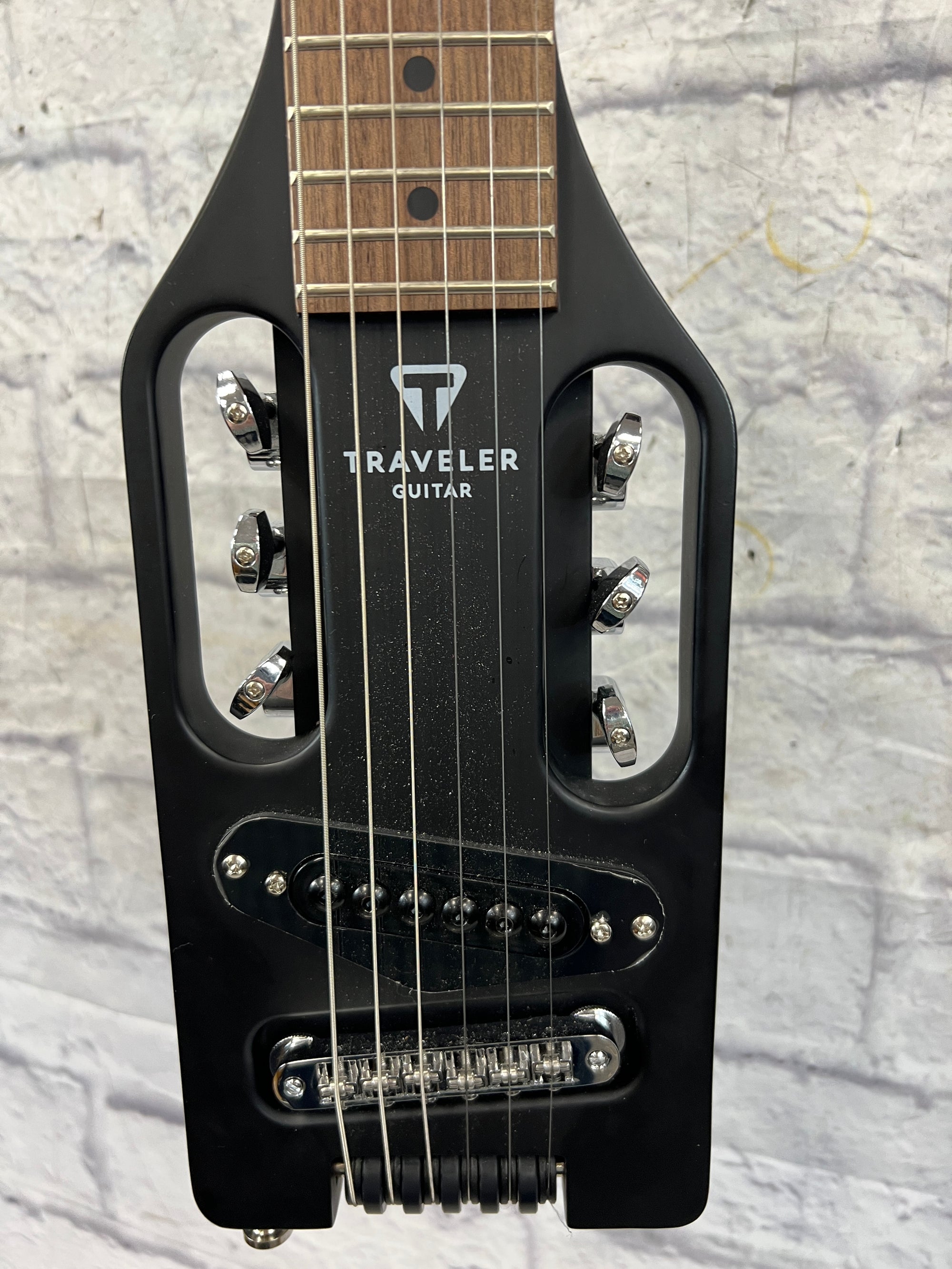 Traveler Ultralight Travel Electric Guitar