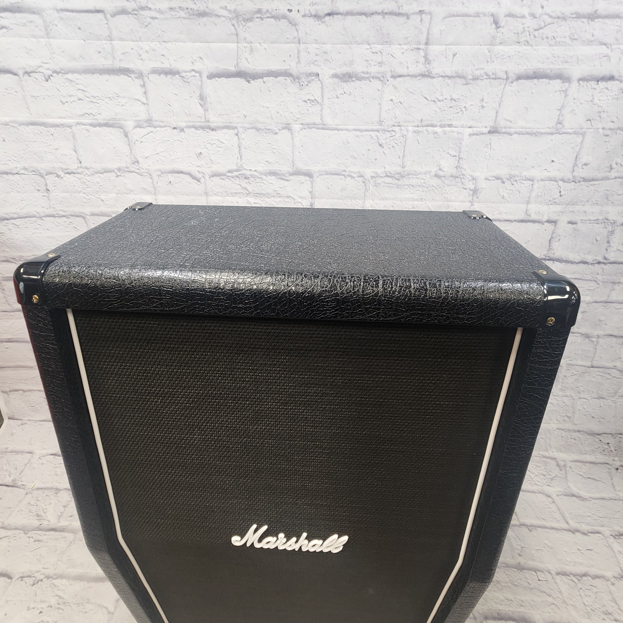 Marshall MX212AR 2x12 Guitar Cabinet