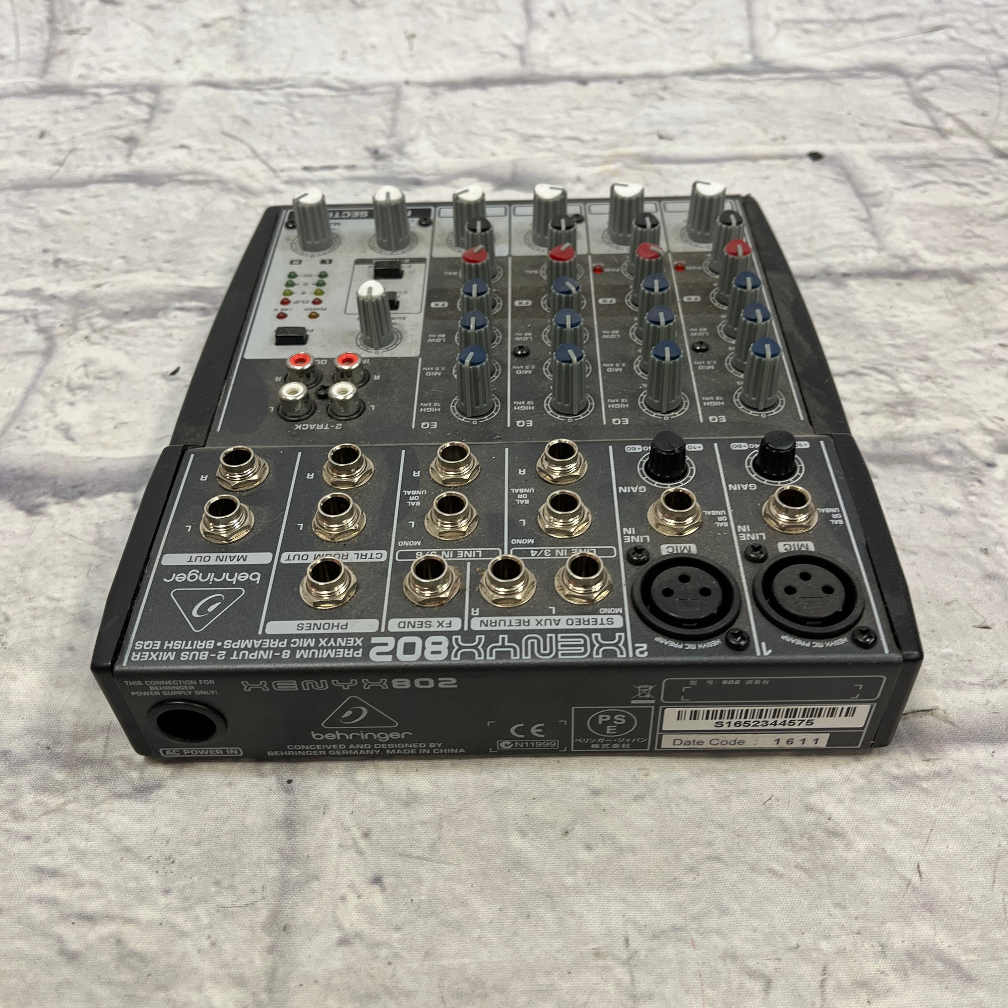 Behringer Xenyx 802 Mixer with Power Supply