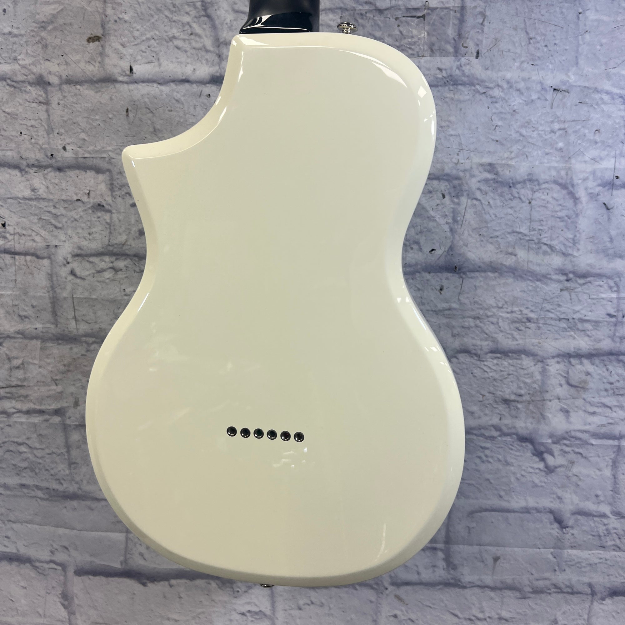 Supro Ozark 1261AW Limited Edition 200 Arctic White with Lace