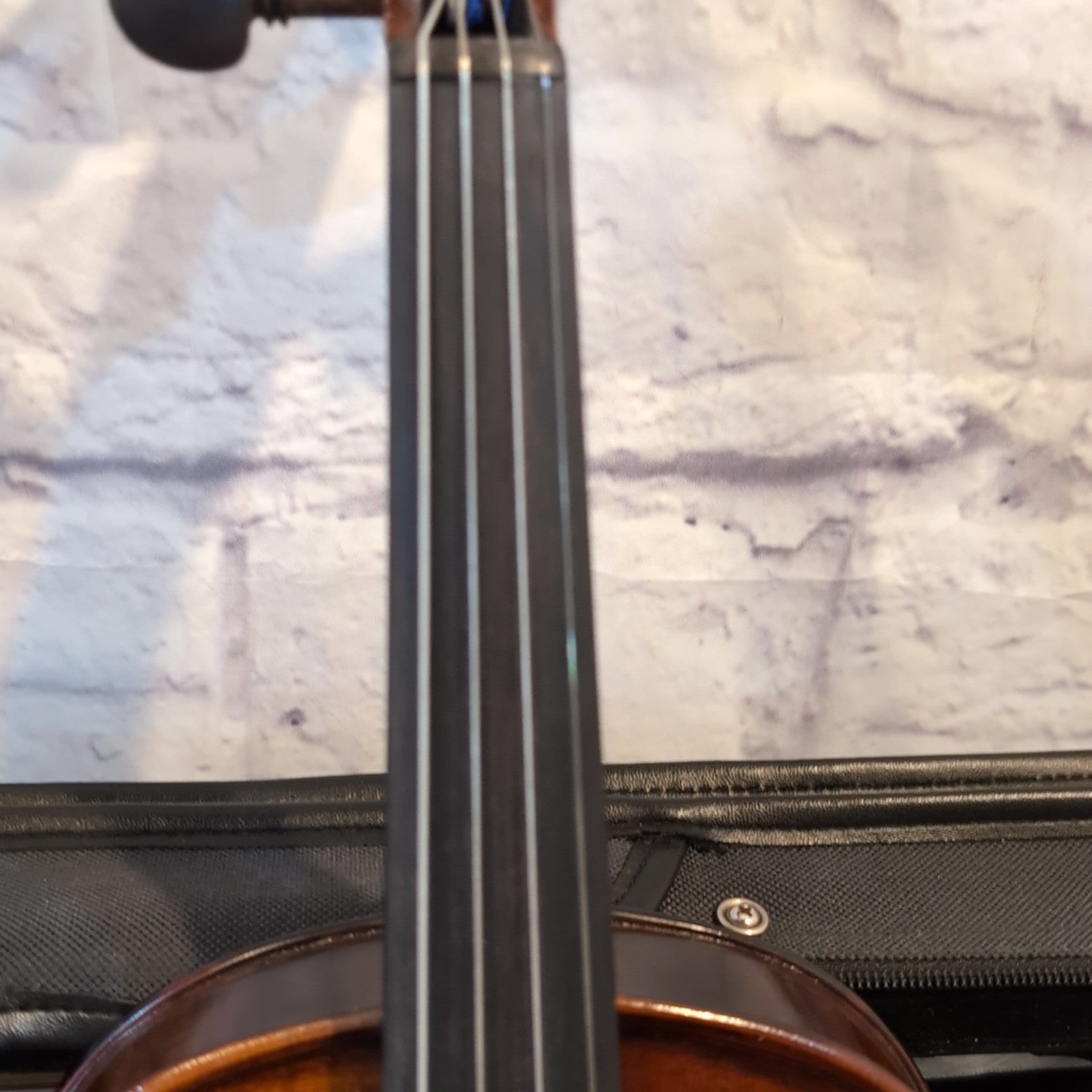 Vanesse SVS-5000 4/4 Violin w/ Case and Bow Made in Korea