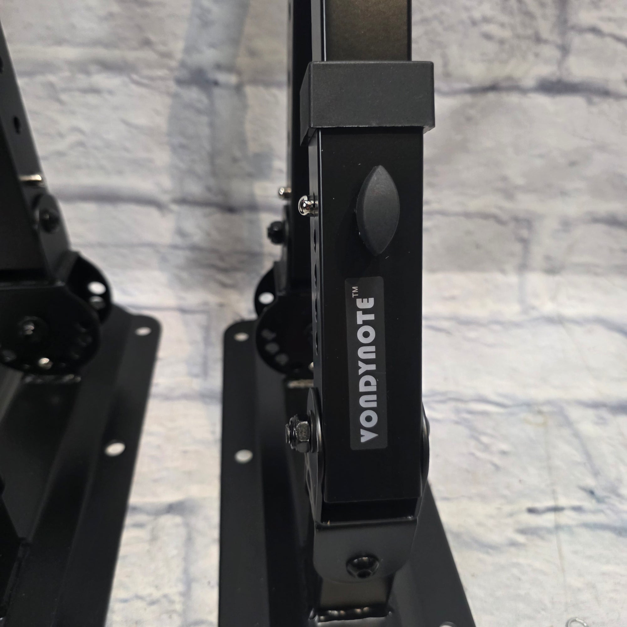 Vondynote Speaker Wall Mounts