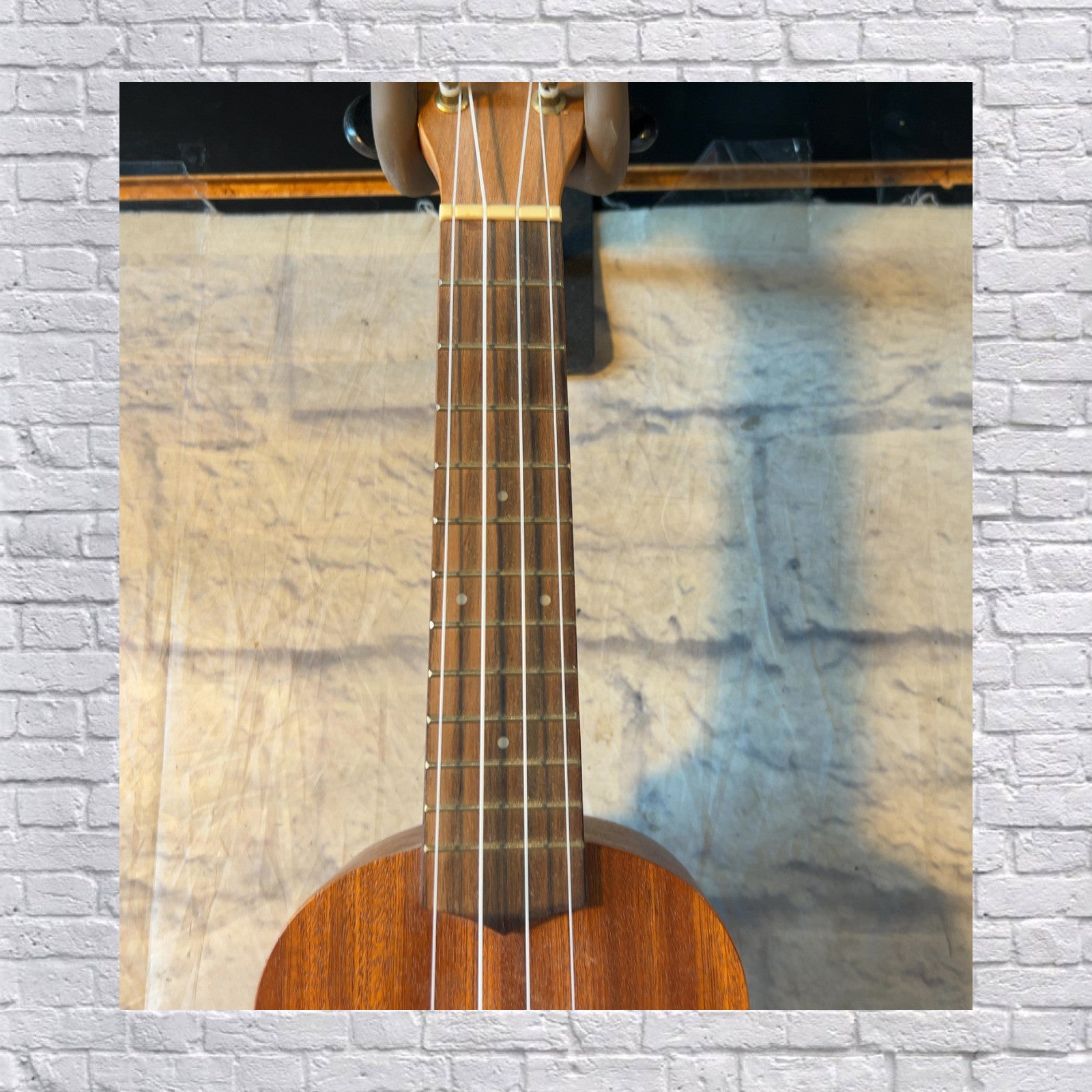 Mahalo U-220 Ukulele