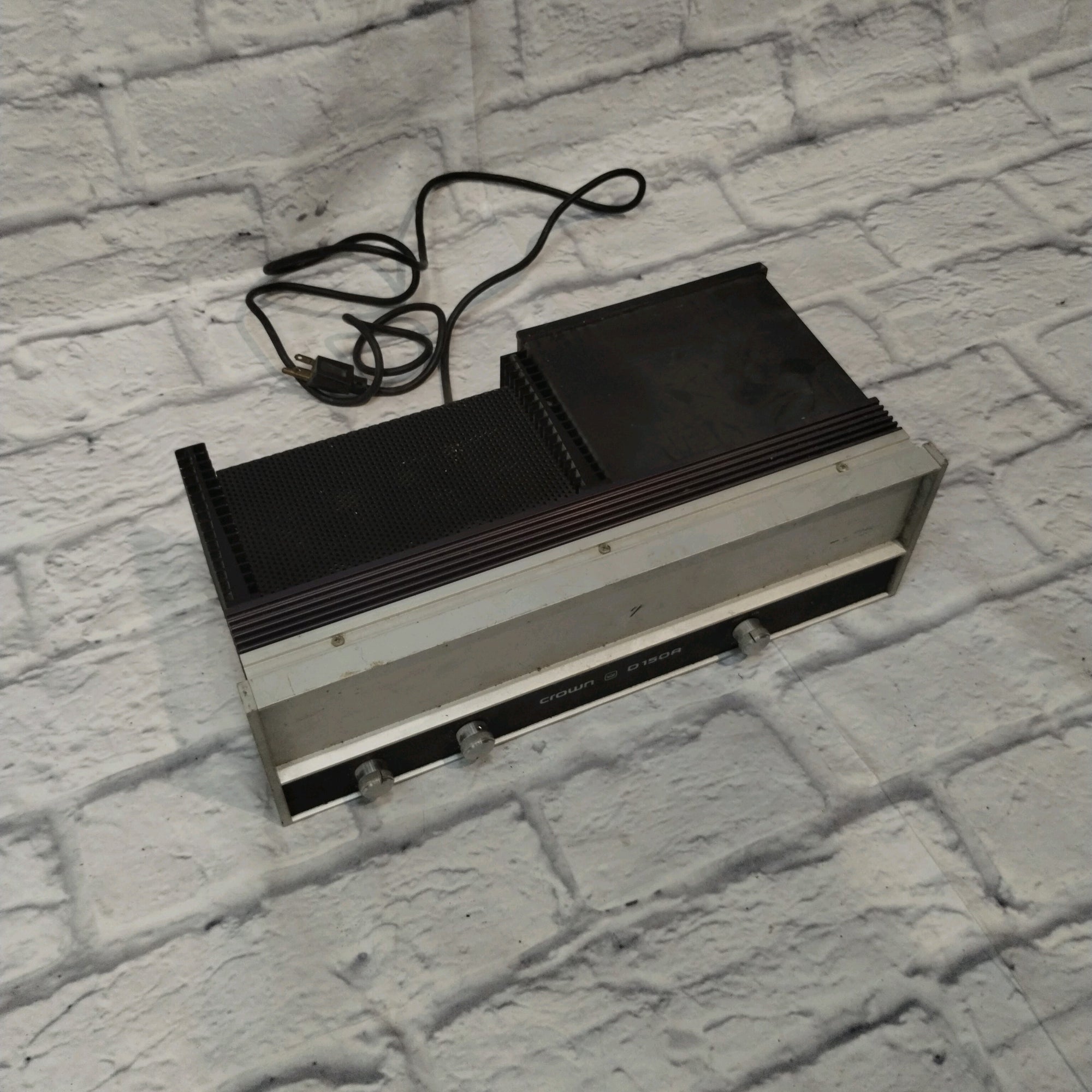 Crown D150R パワーアンプ Crown D150R Stereo Power Amp - Evolution Music