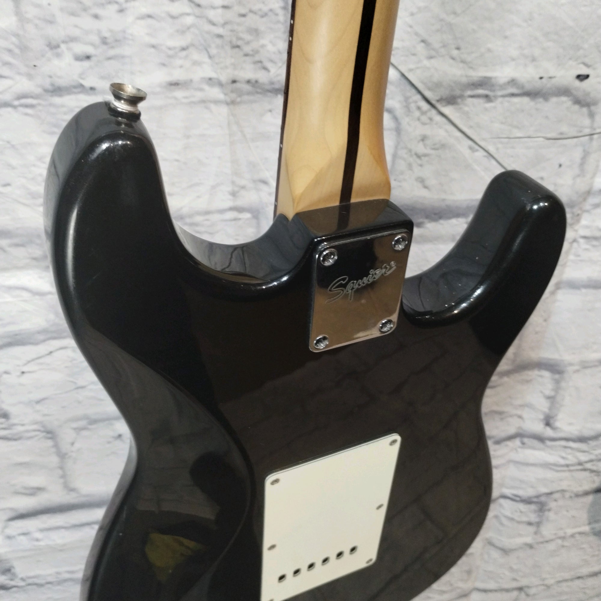 Squier Standard Series Lefty Stratocaster Black Sparkle
