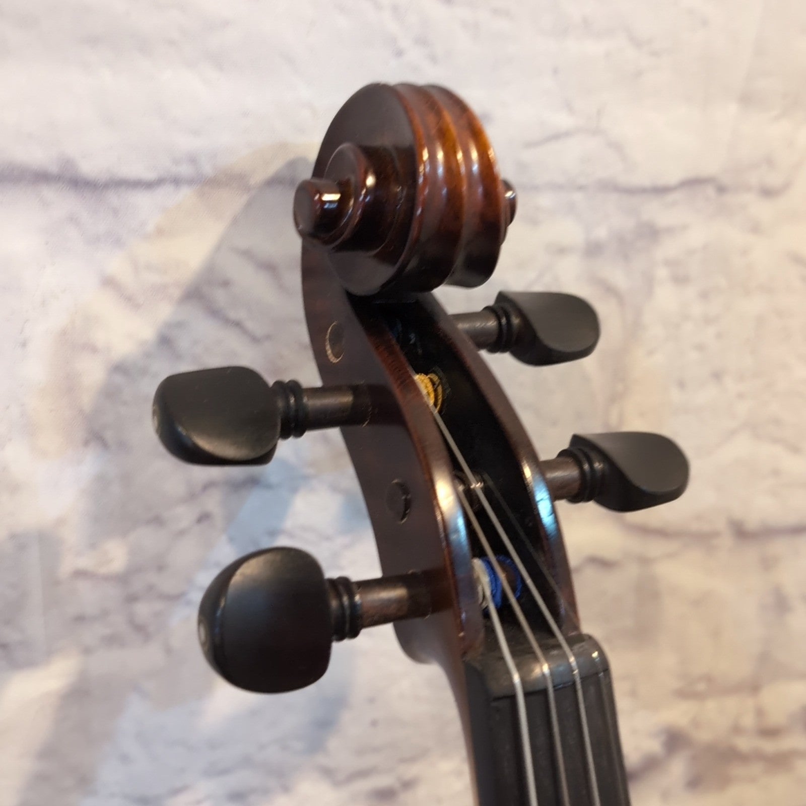 Vanesse SVS-5000 4/4 Violin w/ Case and Bow Made in Korea
