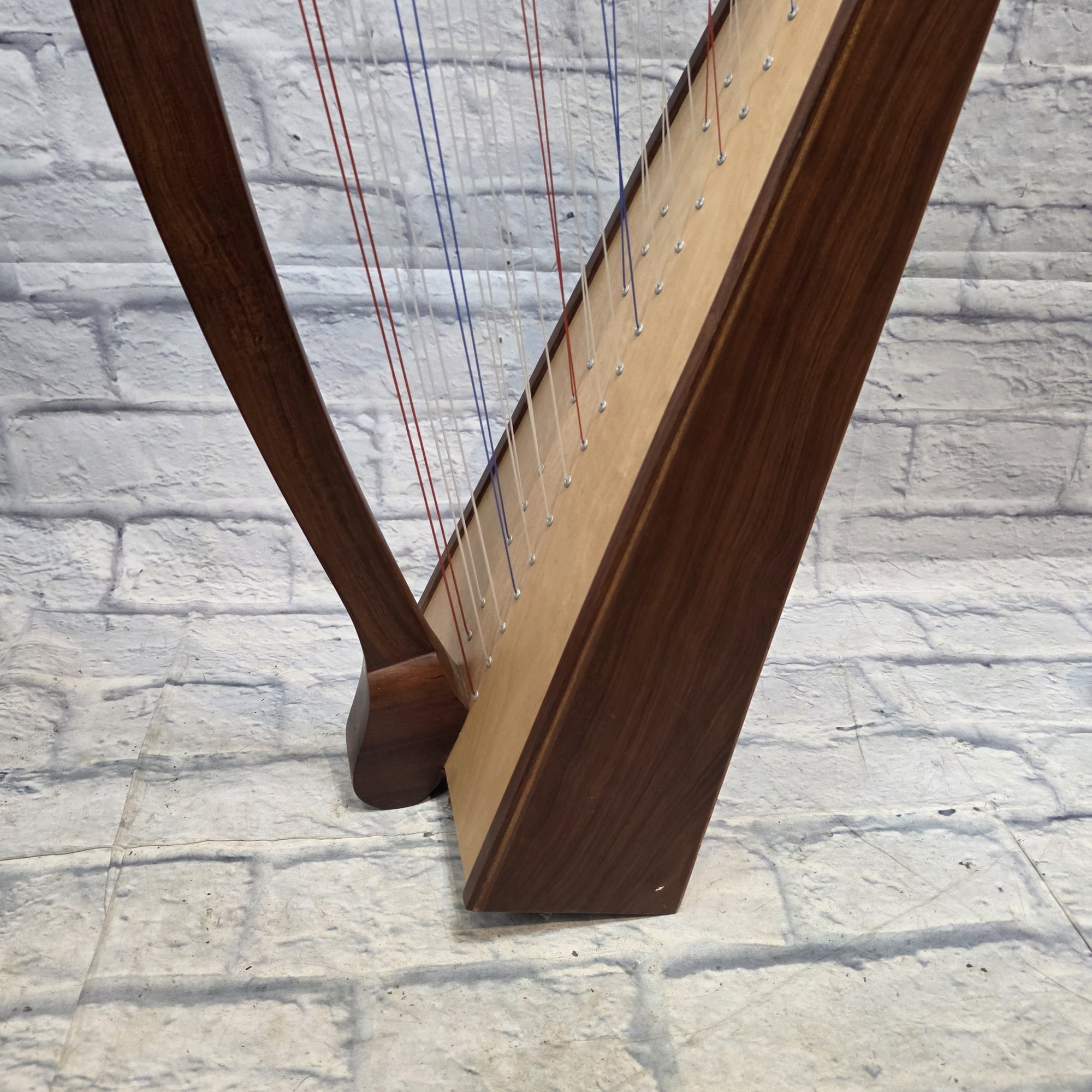 Roosebeck 38-String Cross Strung Caitlin Harp Harp