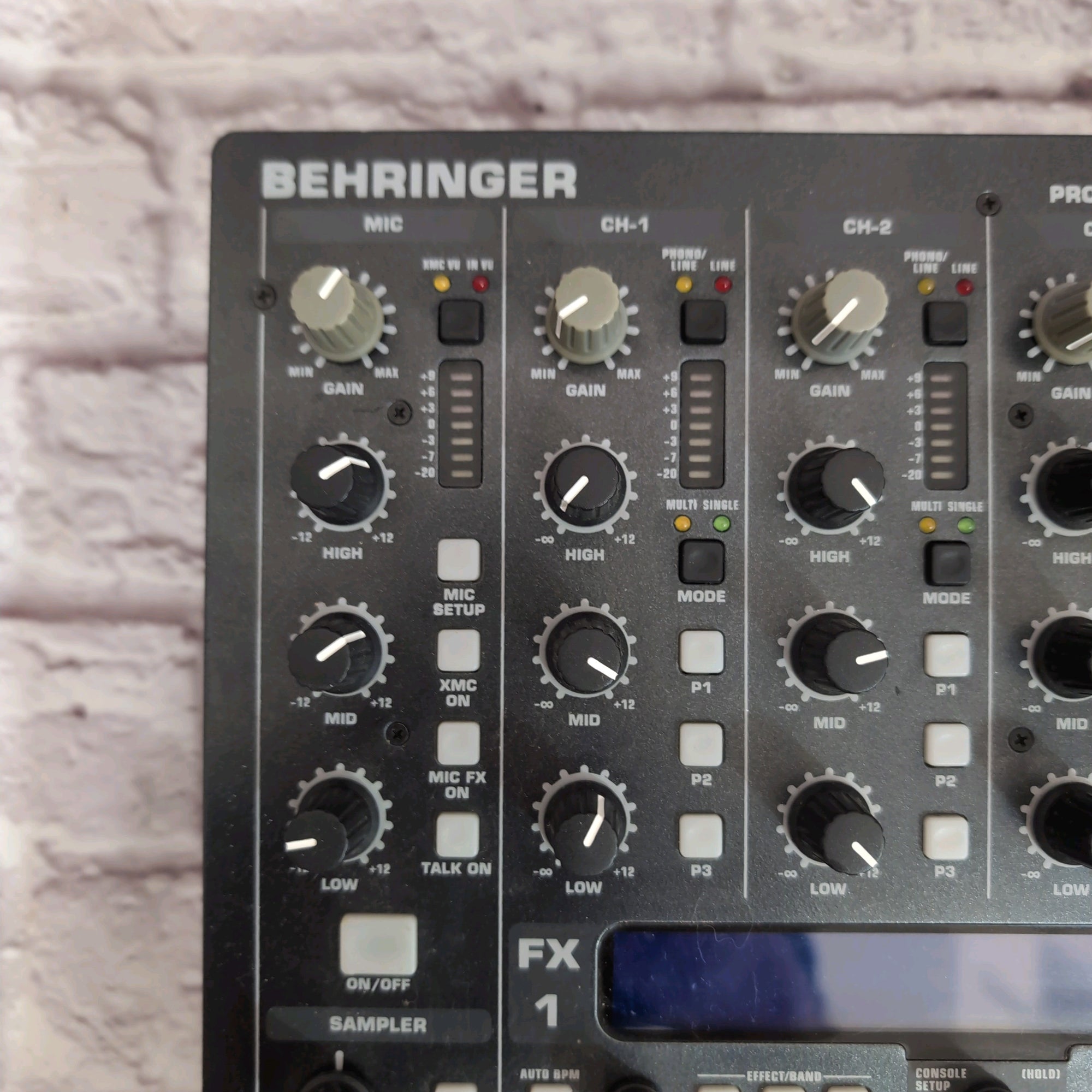 Behringer DDM4000 4 shops Channel Digital DJ Mixer