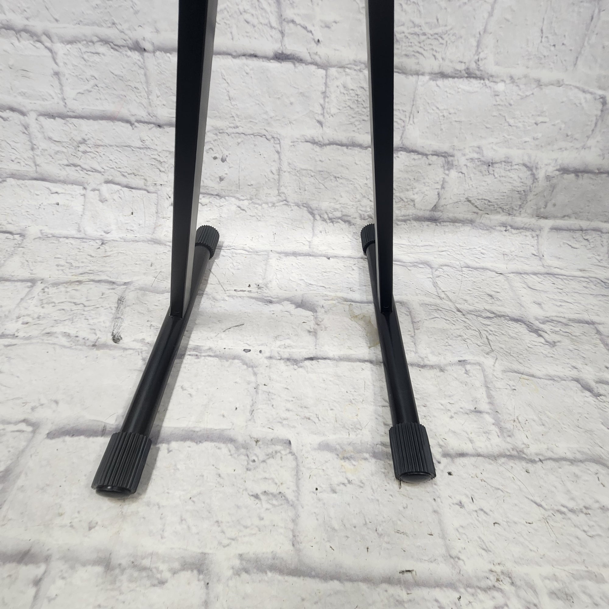Unknown Keyboard Stand X Braced