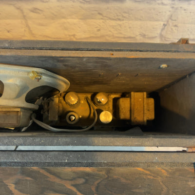 Airline Vintage Amp in Case  Hard Case