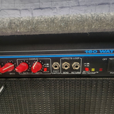 Fender M-80 Bass 1x15 Combo Amp