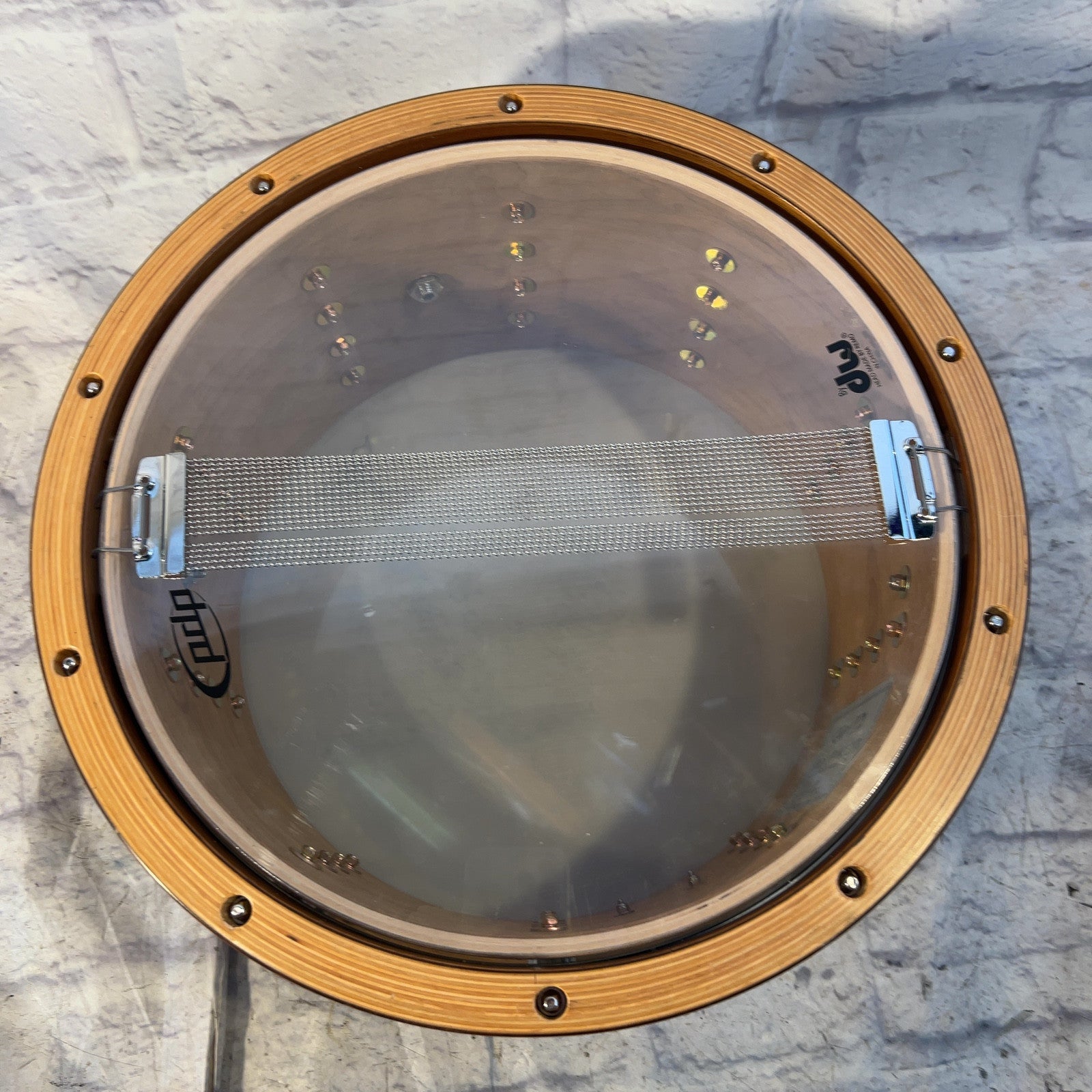 PDP Pacific Drums & Percussion 14x6.5 Maple Walnut Snare Drum with Wood Hoops