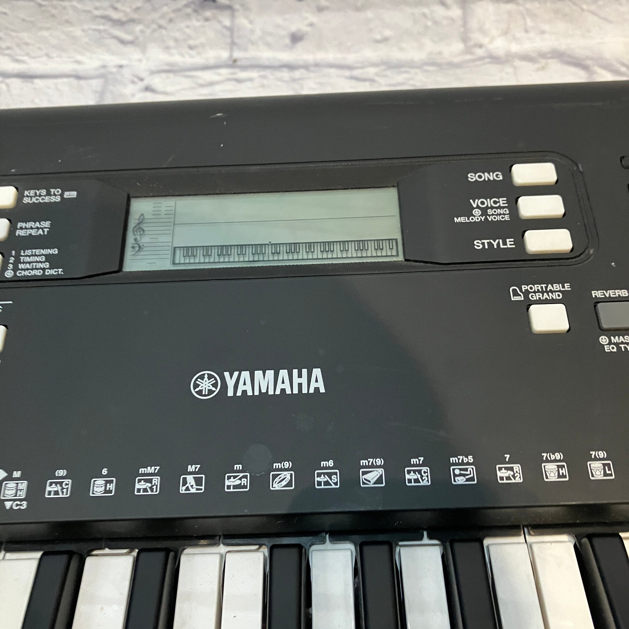 Yamaha PSR-EW300 Digital Piano