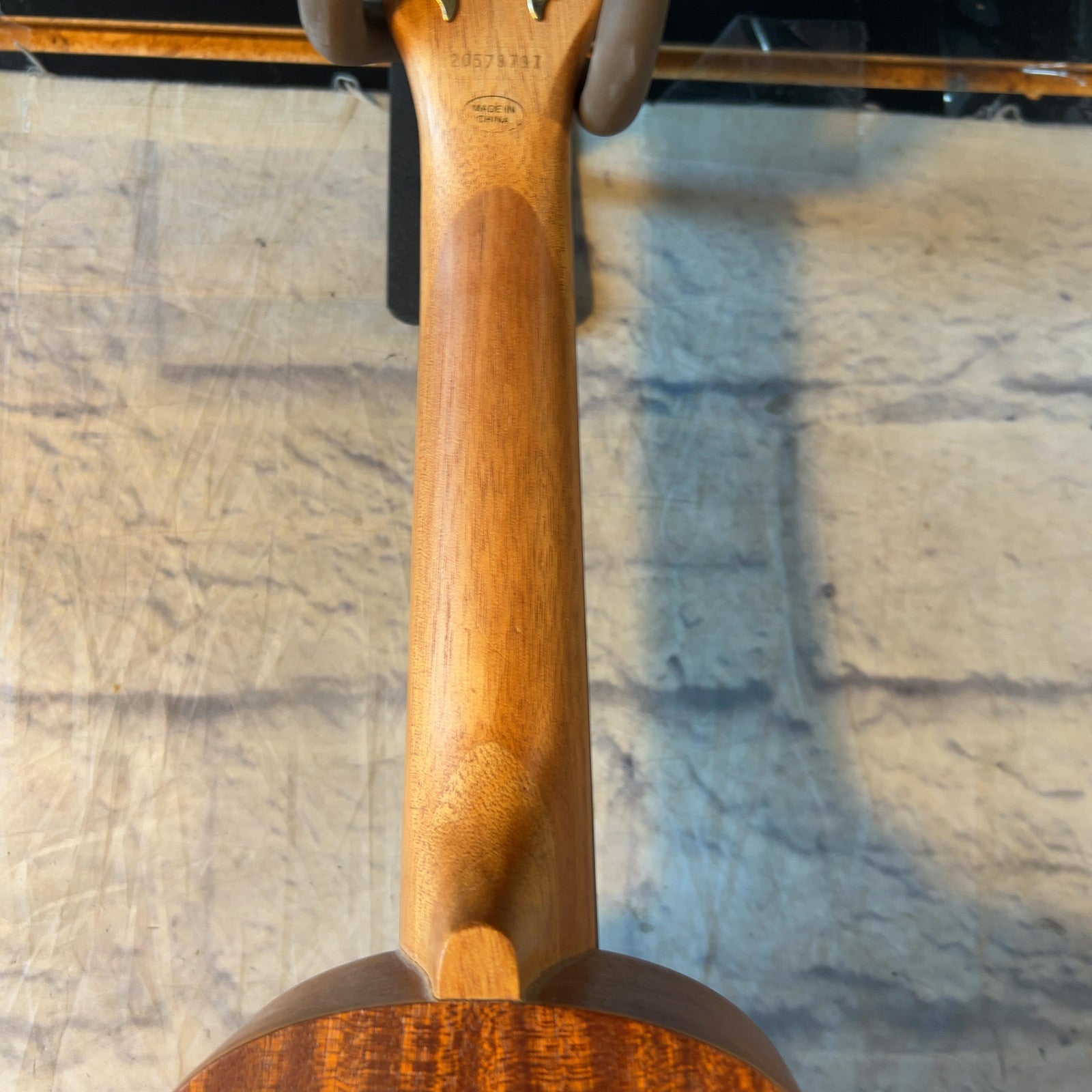 Mahalo U-220 Ukulele