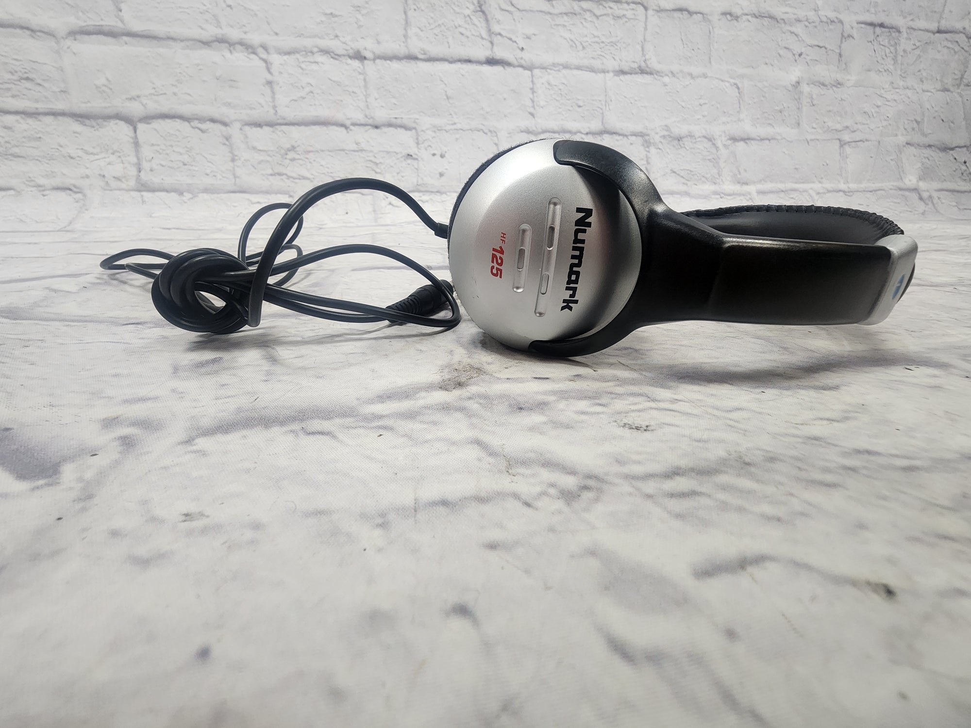 Numark HF-125 Headphones