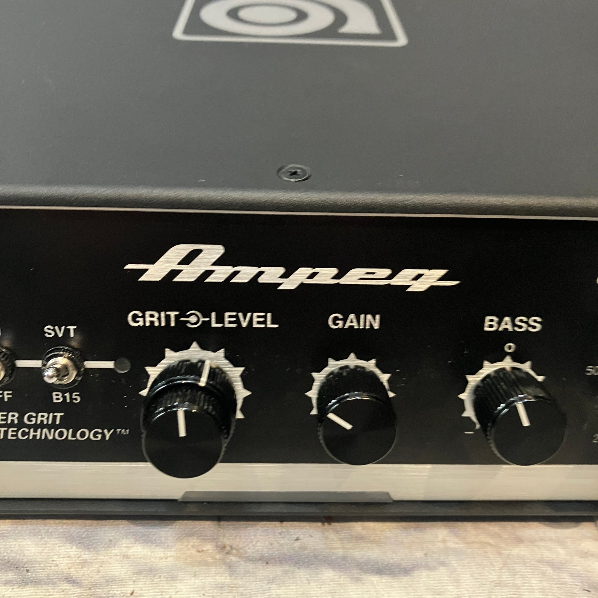 Ampeg Venture V12 Bass Head 1200W