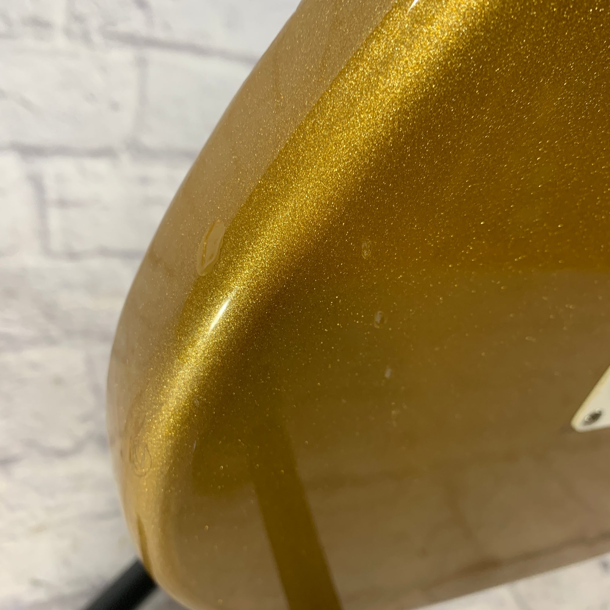 Squier Affinity Gold Sparkle Strat Electric Guitar