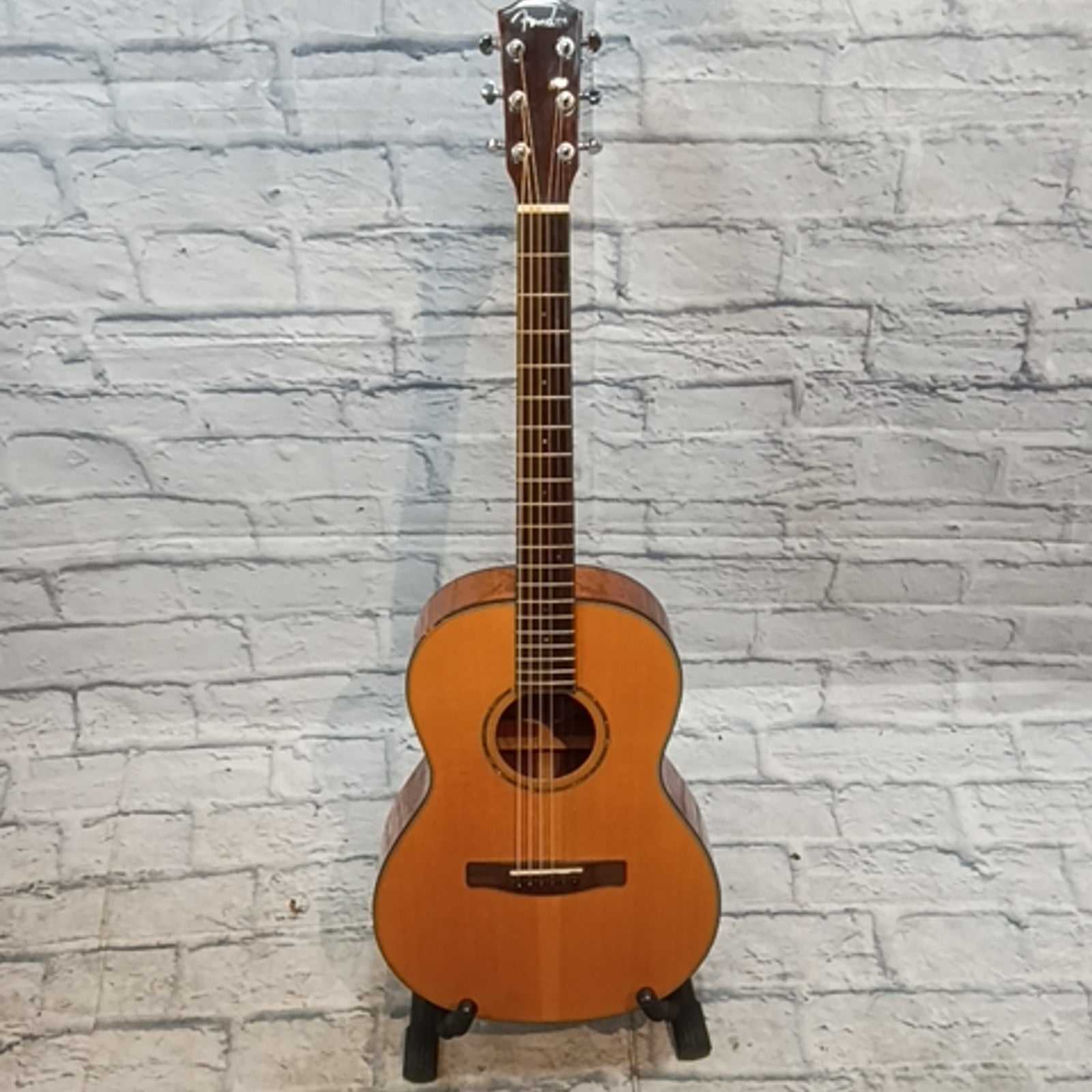 Fender GC-42s Nat Parlor Acoustic Guitar