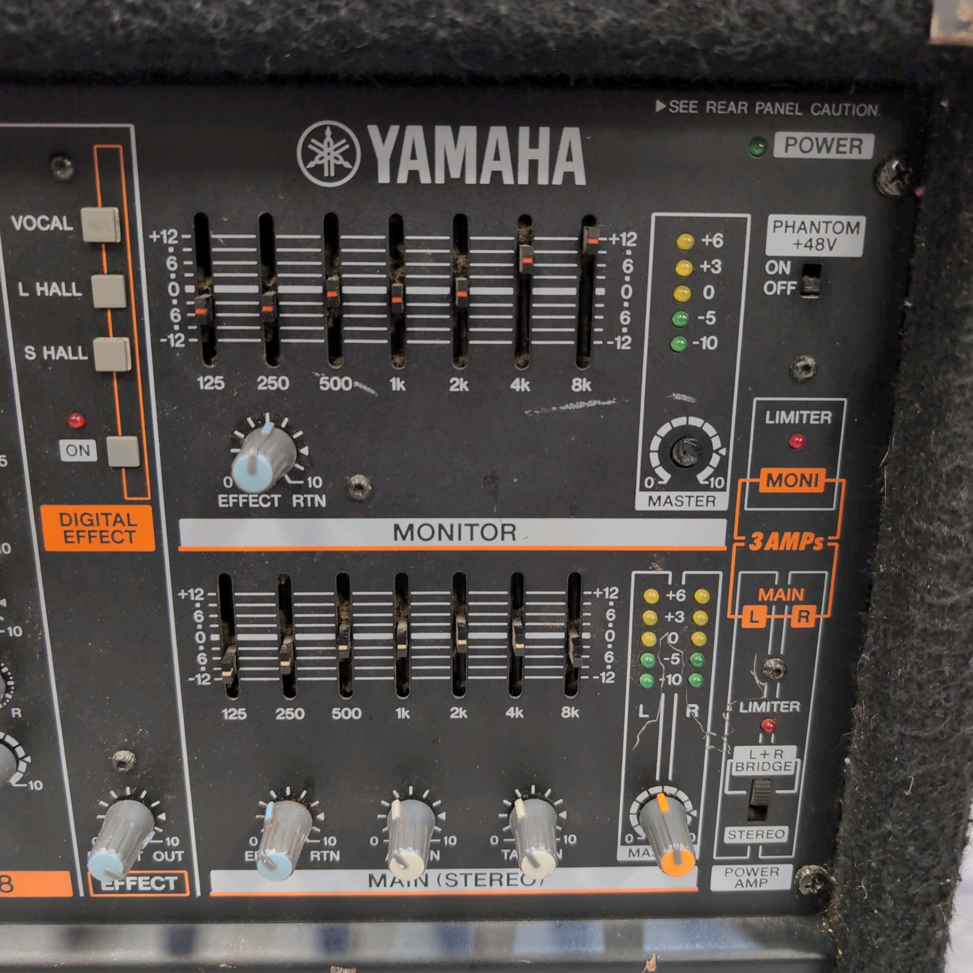Yamaha EMX-860XT 8 Channel Powered Mixer