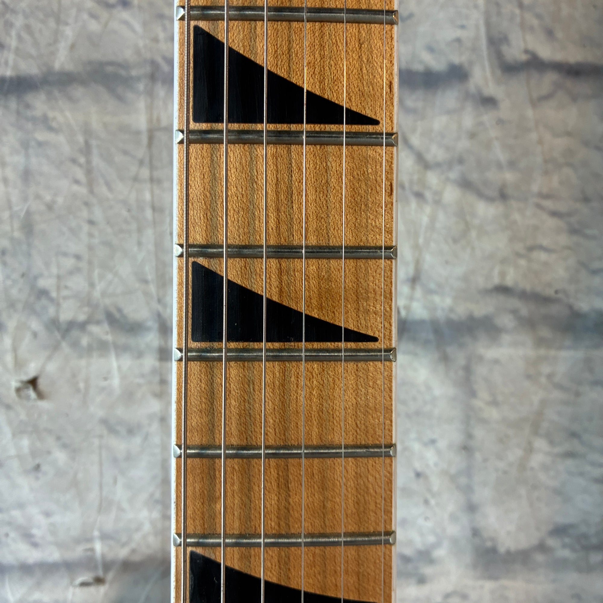 Jackson JS Series Dinky Arch Top JS24 DKAM Electric Guitar - Caramelized Maple board, Black Stain