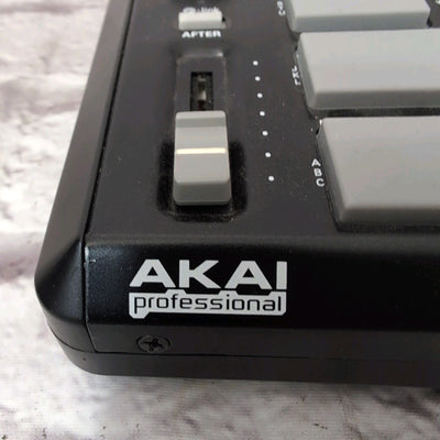 Akai MPC500 Music Production Center
