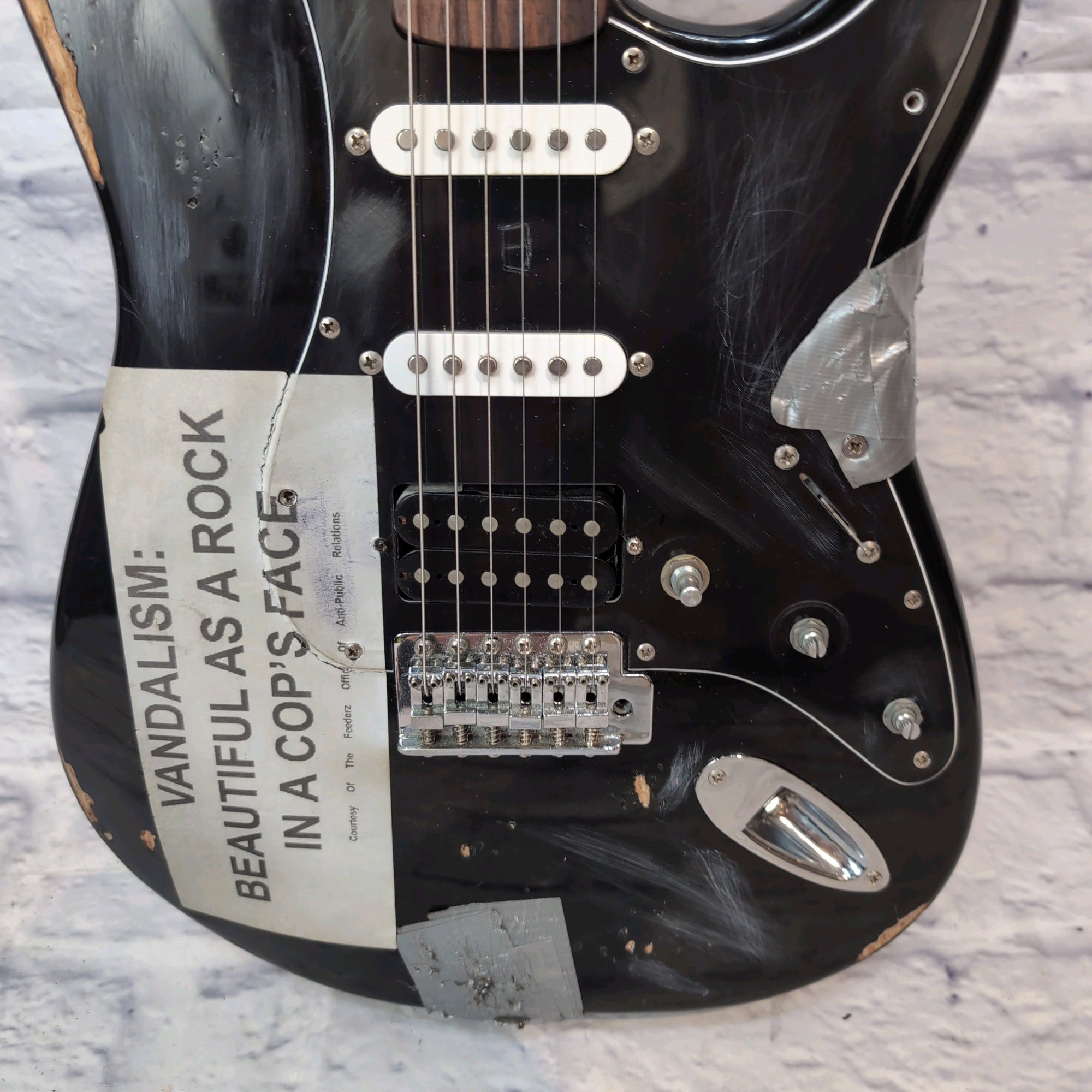 Squier Affinity Stratocaster Black Vandalism Strat Electric Guitar