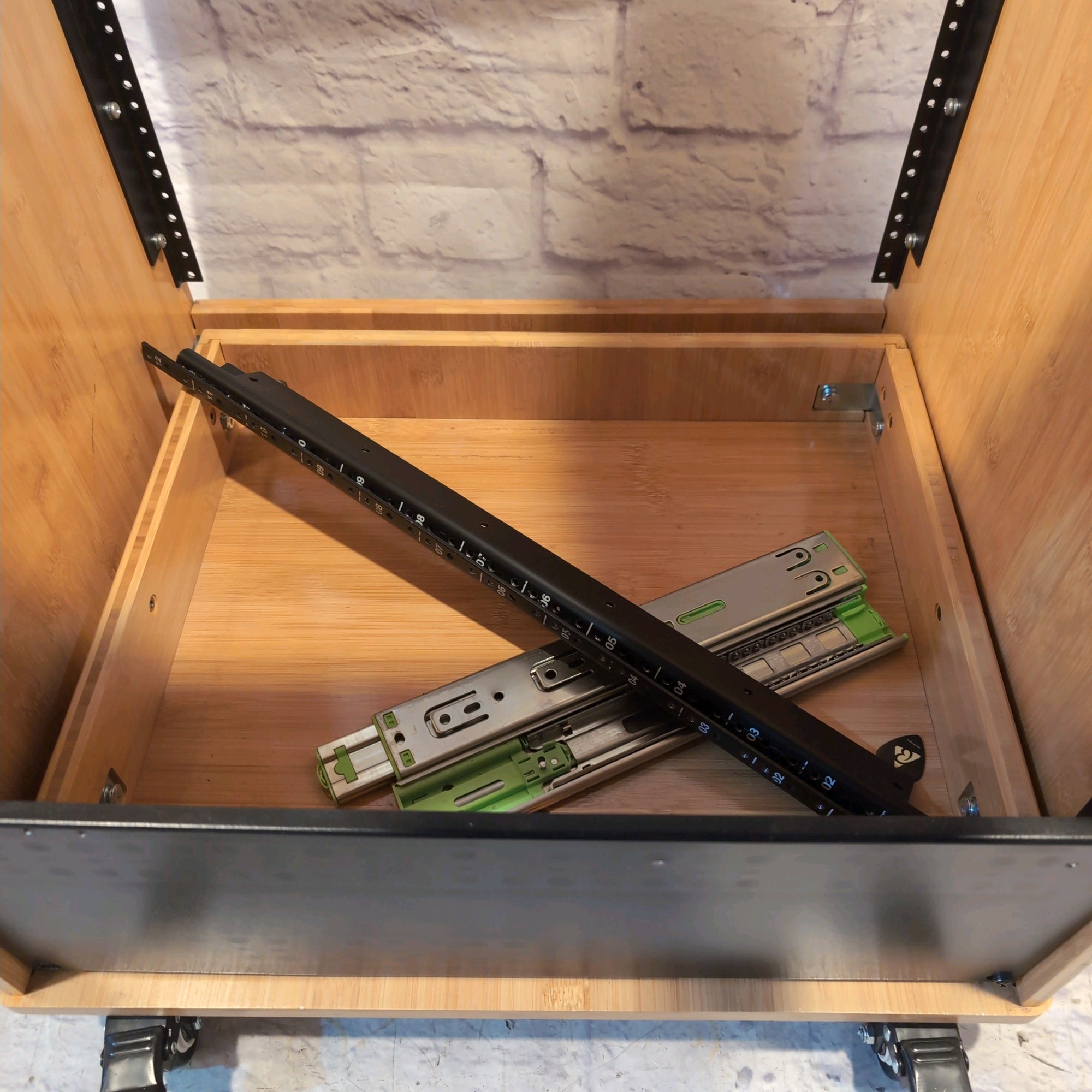 STBR-M11X12 DIY 12U Carbonized Bamboo Studio Rack w/ 11U Slant Mixer Top, 12-15U Casters for Recording Room