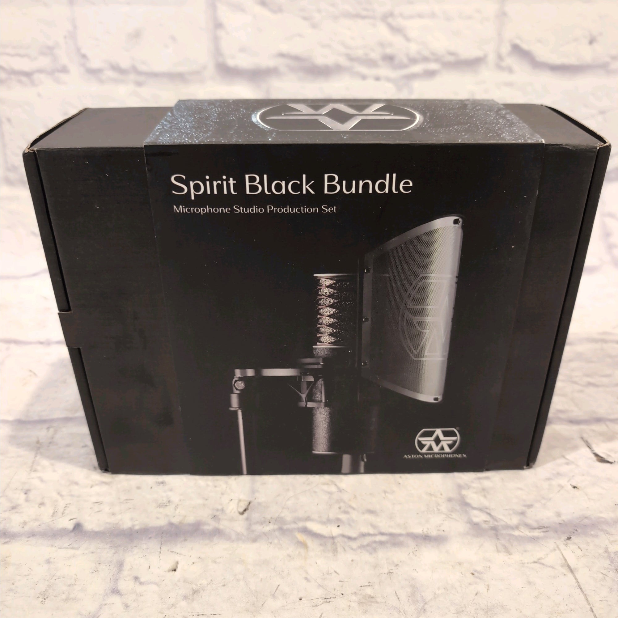Aston Spirit Black Microphone Bundle with Shock Mount and Pop Filter