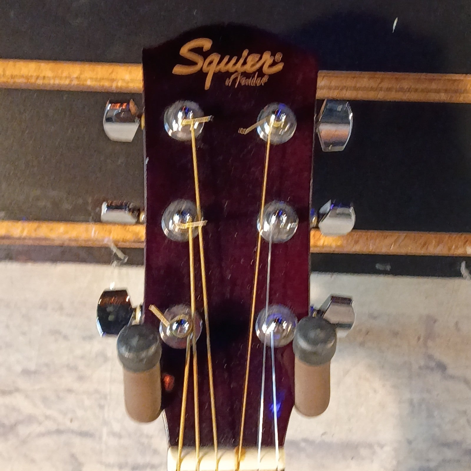 Squier SA-50 Acoustic Guitar