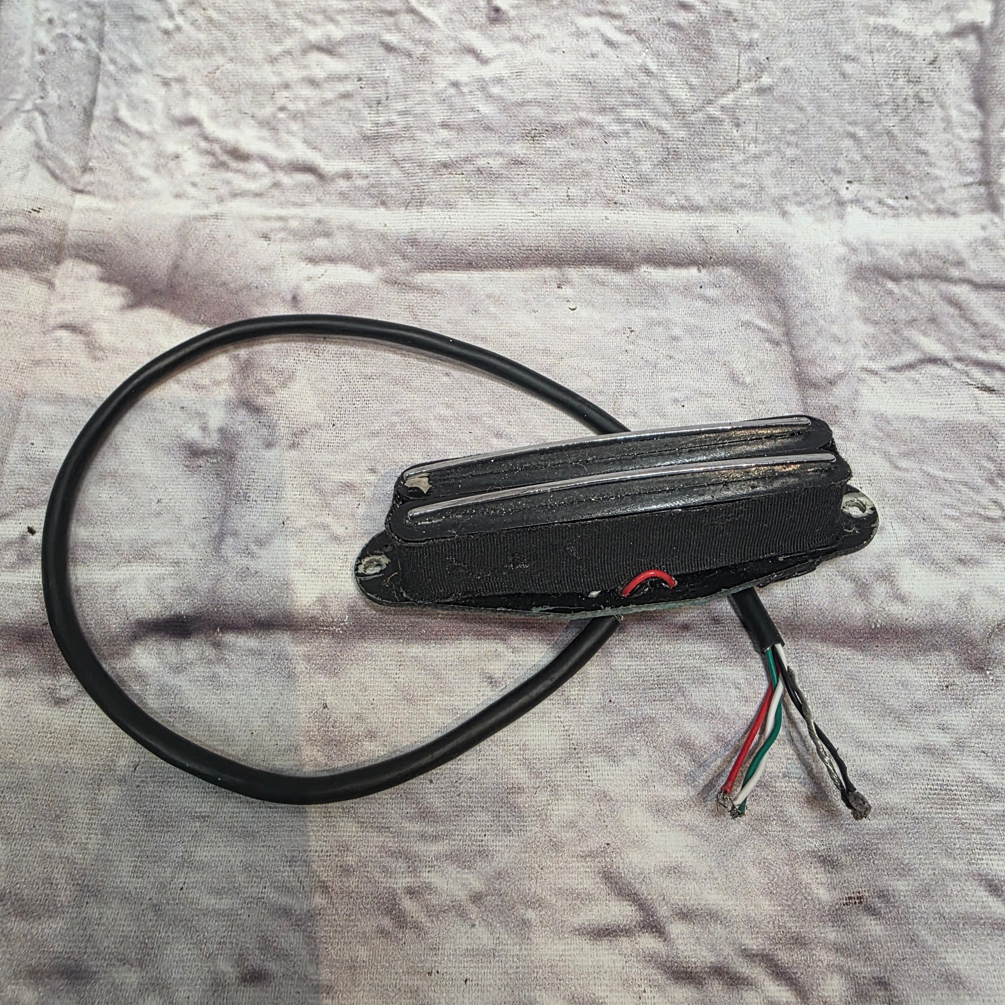 Unknown Twin-Rail "Hot Rails" Dual Coil Style Pickup