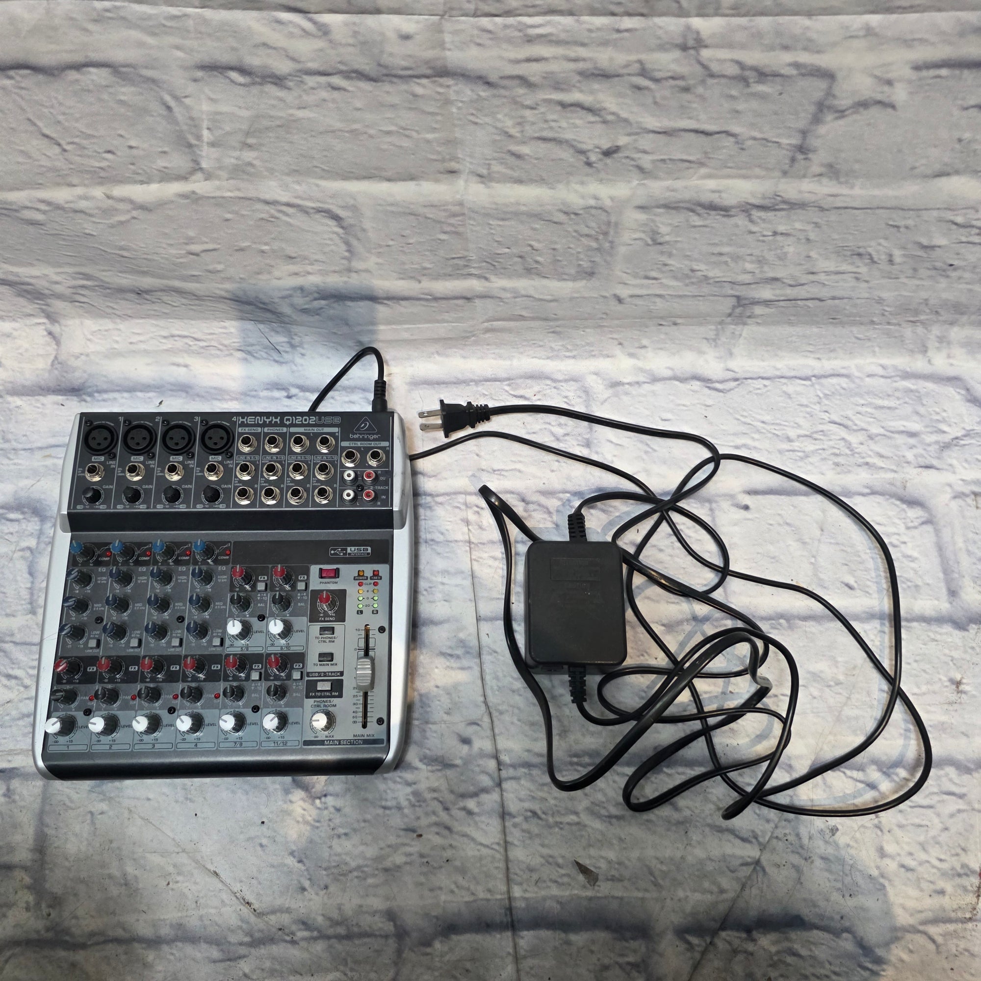 Behringer Xenyx Q1202USB Mixer