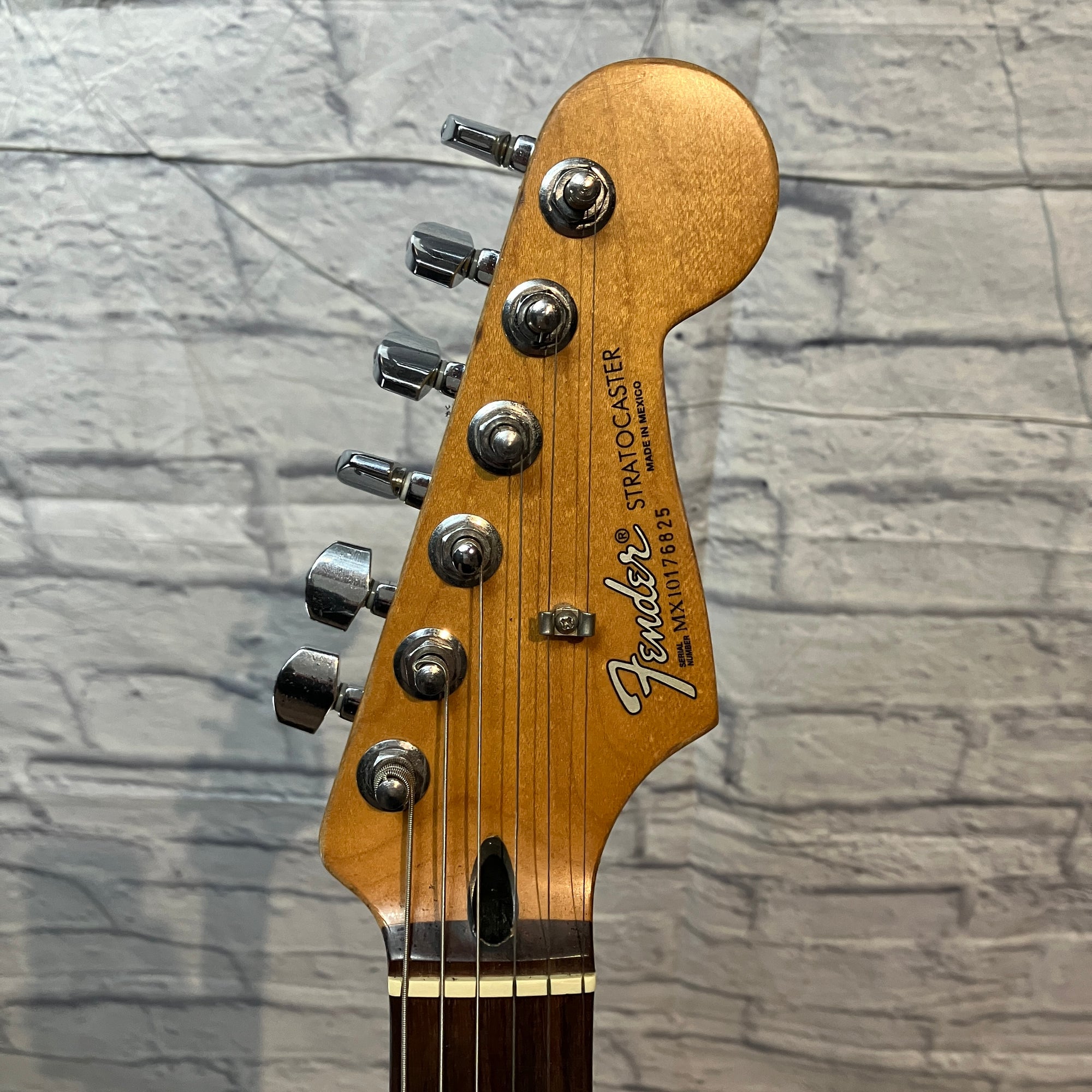 Fender MIM Stratocaster White Blonde Electric Guitar - Refinished