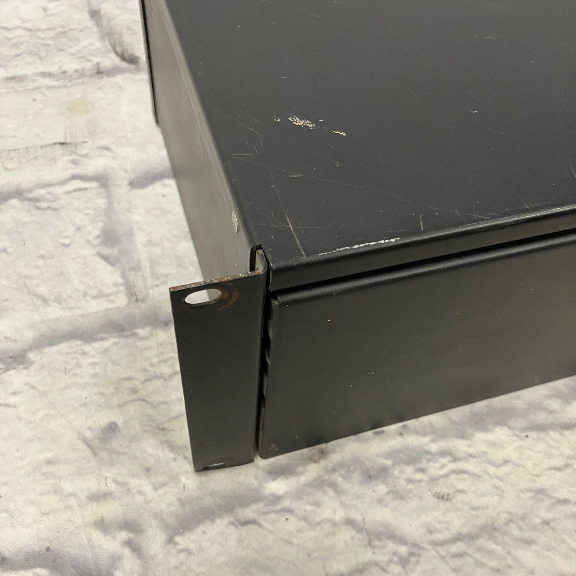 Unknown  Rack Mounted Lockbox