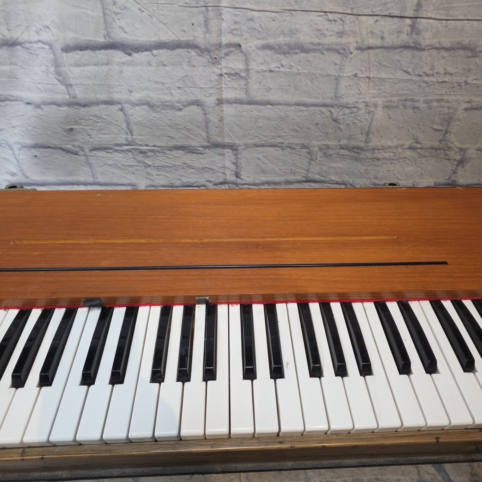Hohner Clavinet D6 Analog Synth