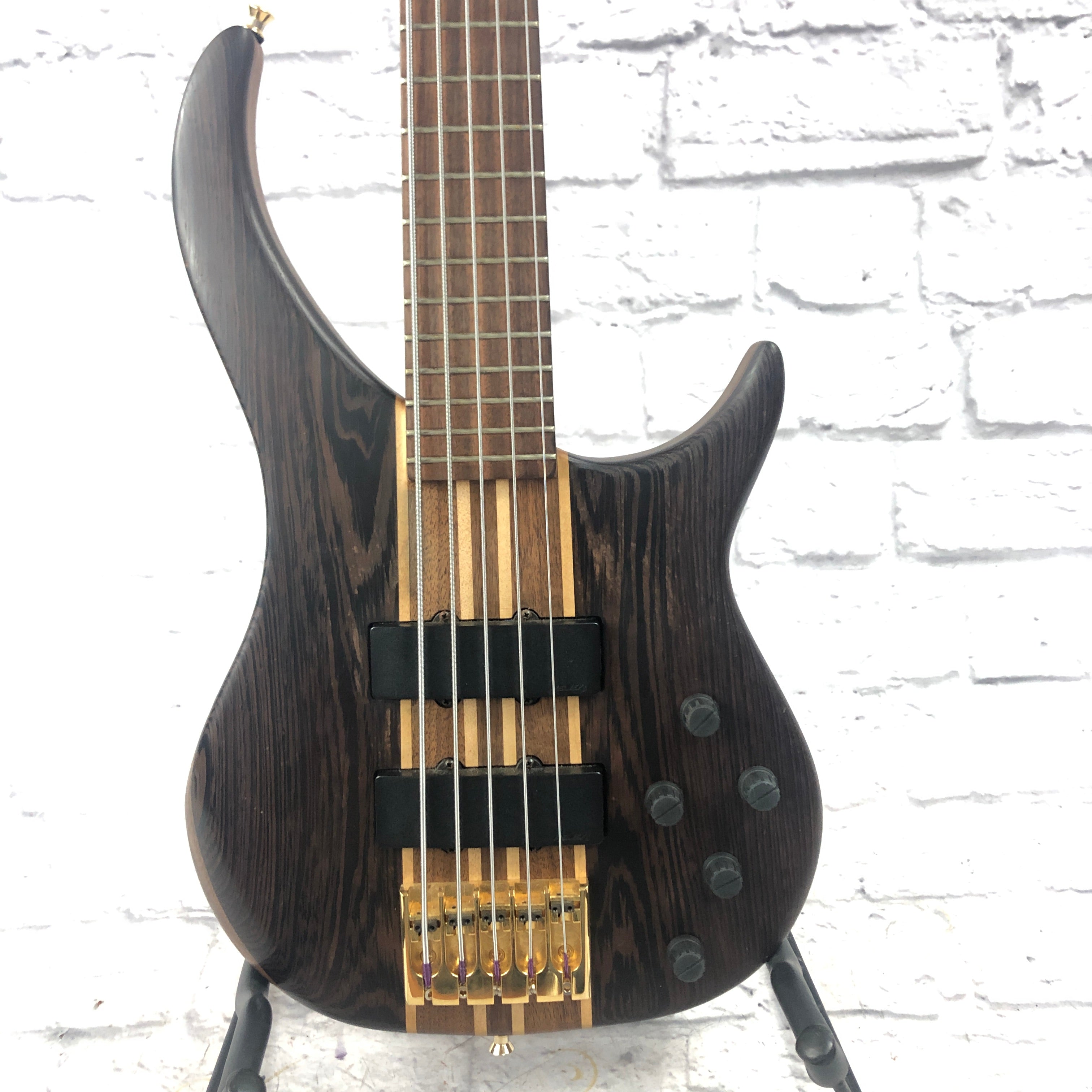 Peavey Cirrus 5 String Bass Guitar - Evolution Music