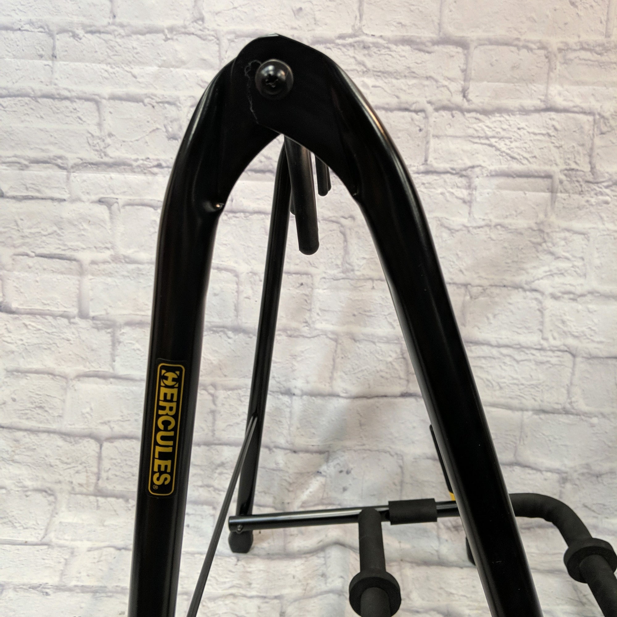 Unknown Triple Guitar Stand