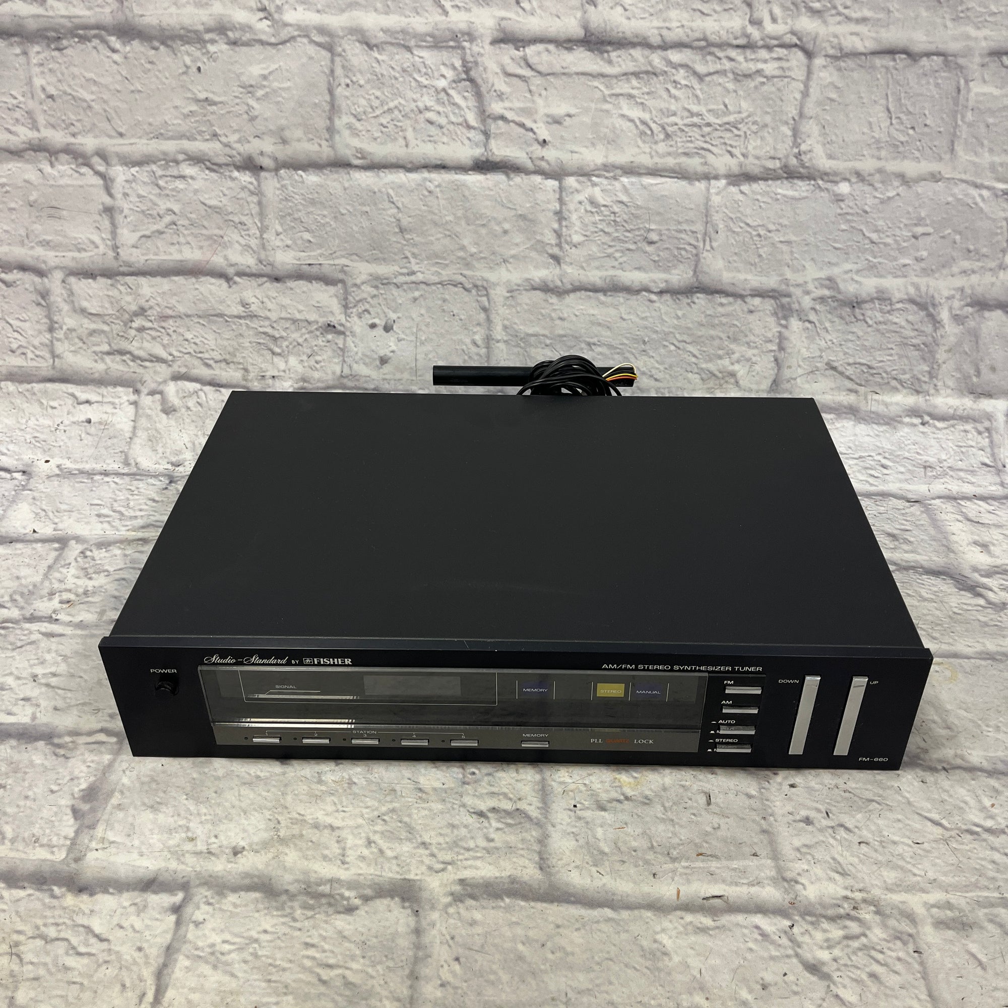 Fisher FM-660 Radio Tuner