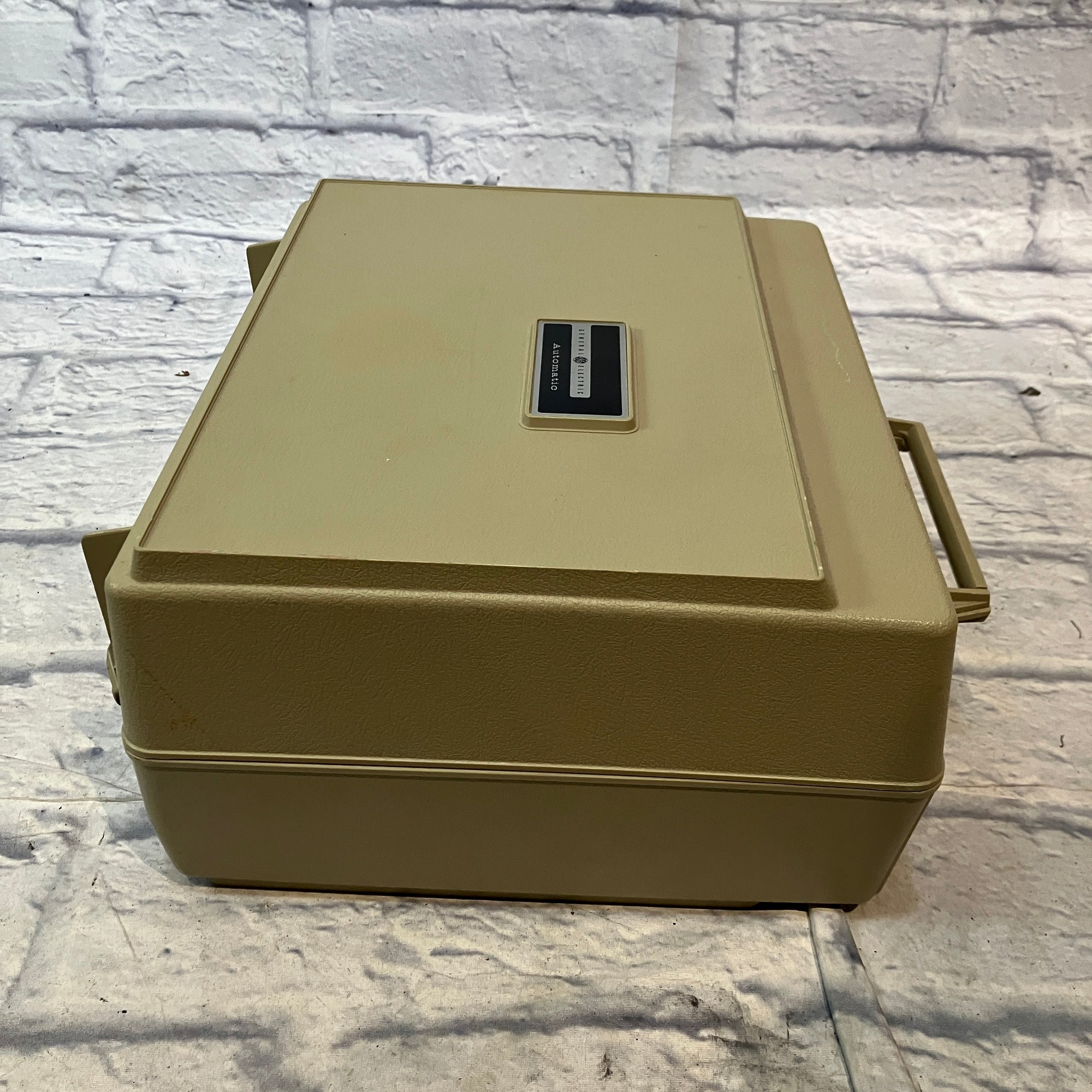 General Electric Portable Automatic Record Player