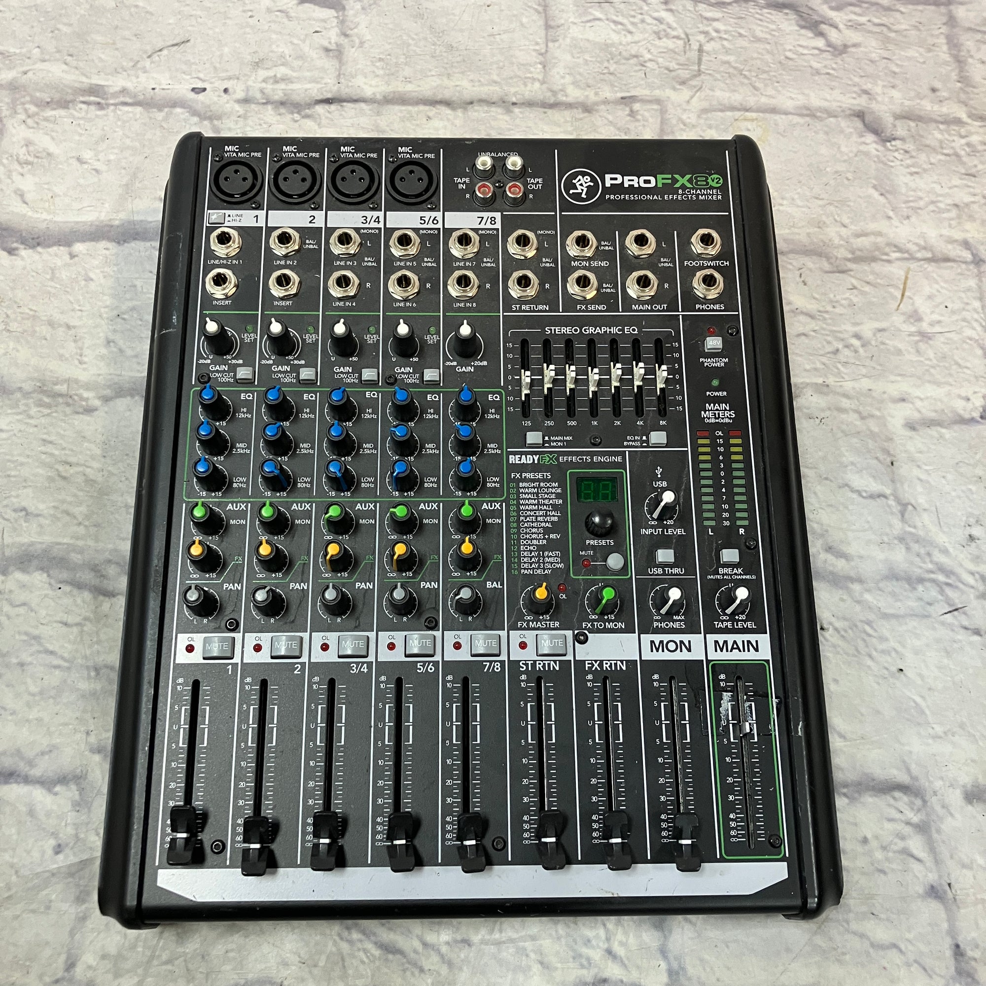 Mackie PROFX8 V2 8チャンネルミキサー Mackie ProFX8v2 8-Channel Professional FX Mixer with USB