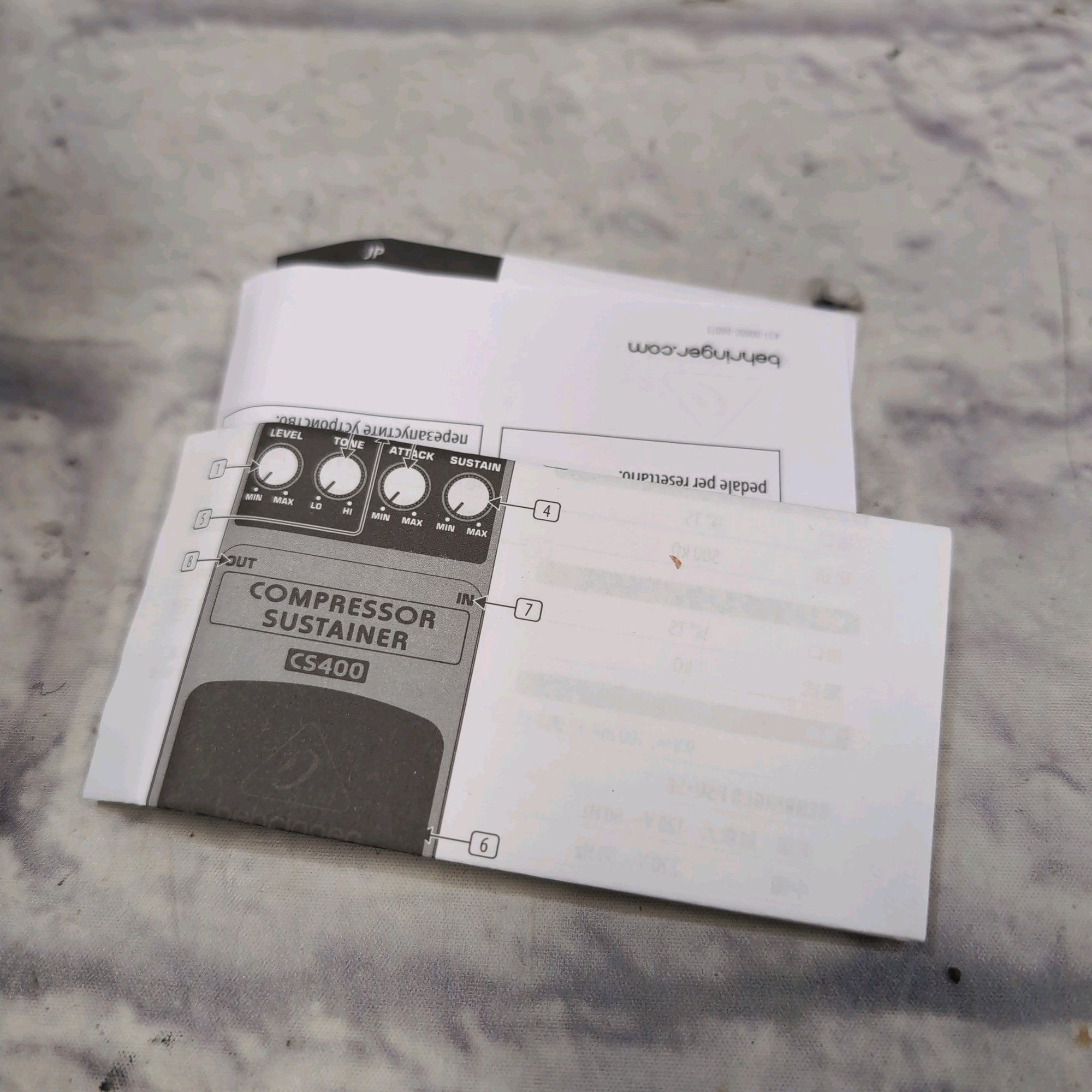 asas pedal Behringer CS400 Compressor Sustainer Pedal