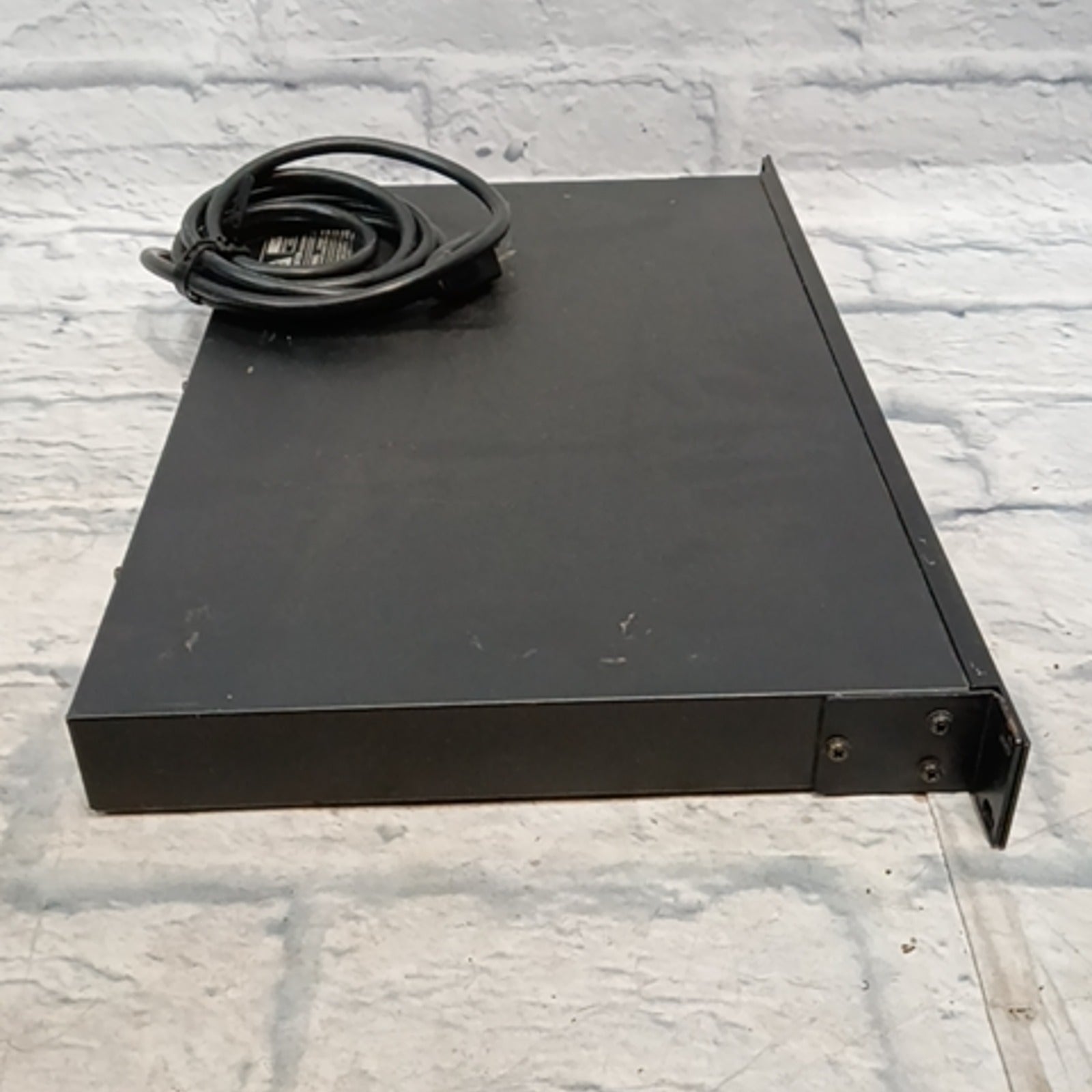 Roland A-880 MIDI Patcher / Mixer 8 In 8 Out  Rack Unit