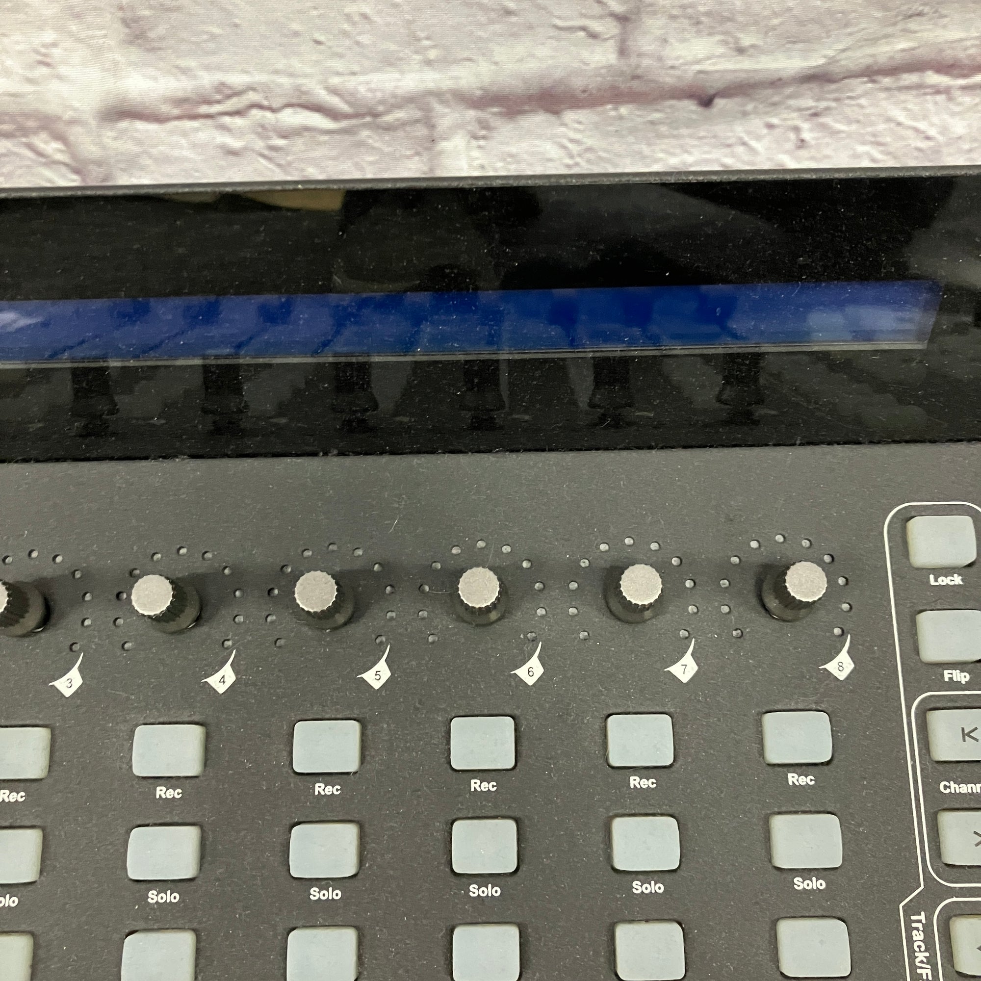 ICON Qcon Pro G2 DAW Controller