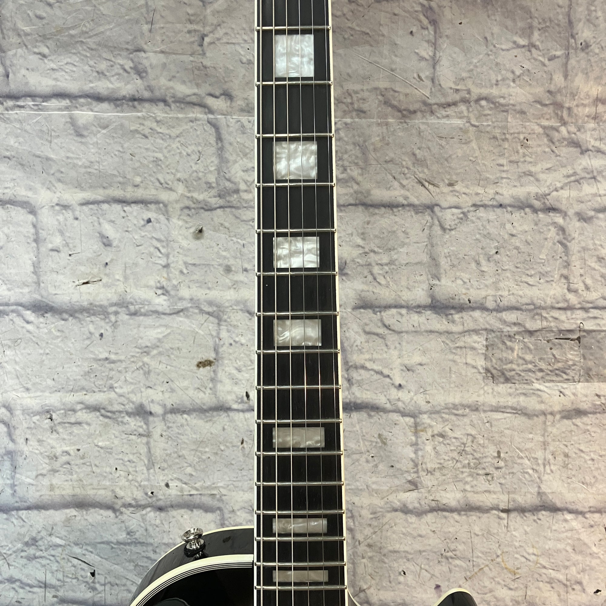 Epiphone 2021 Les Paul Custom Silverburst Electric Guitar