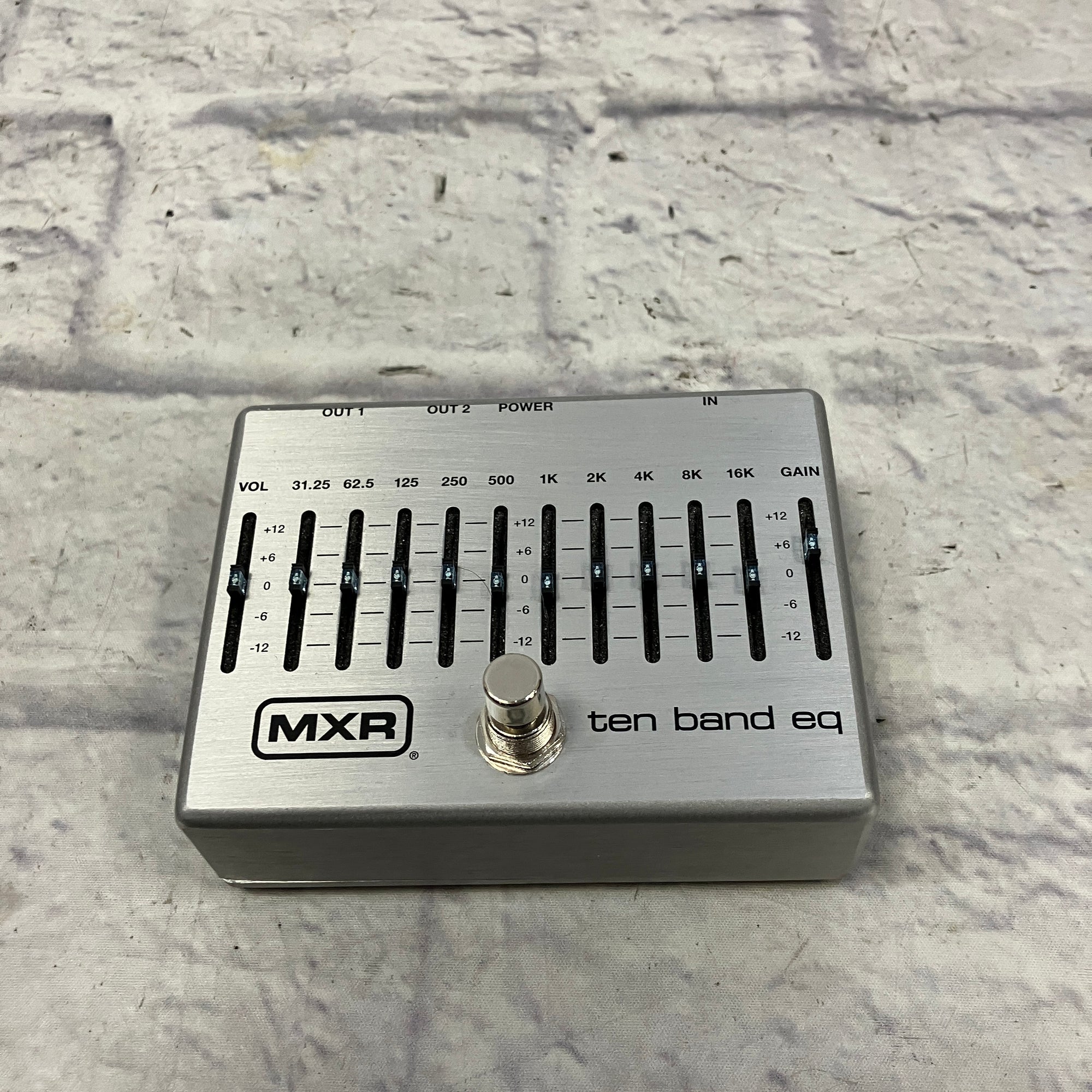 MXR 10 Band EQ Pedal with Power Supply