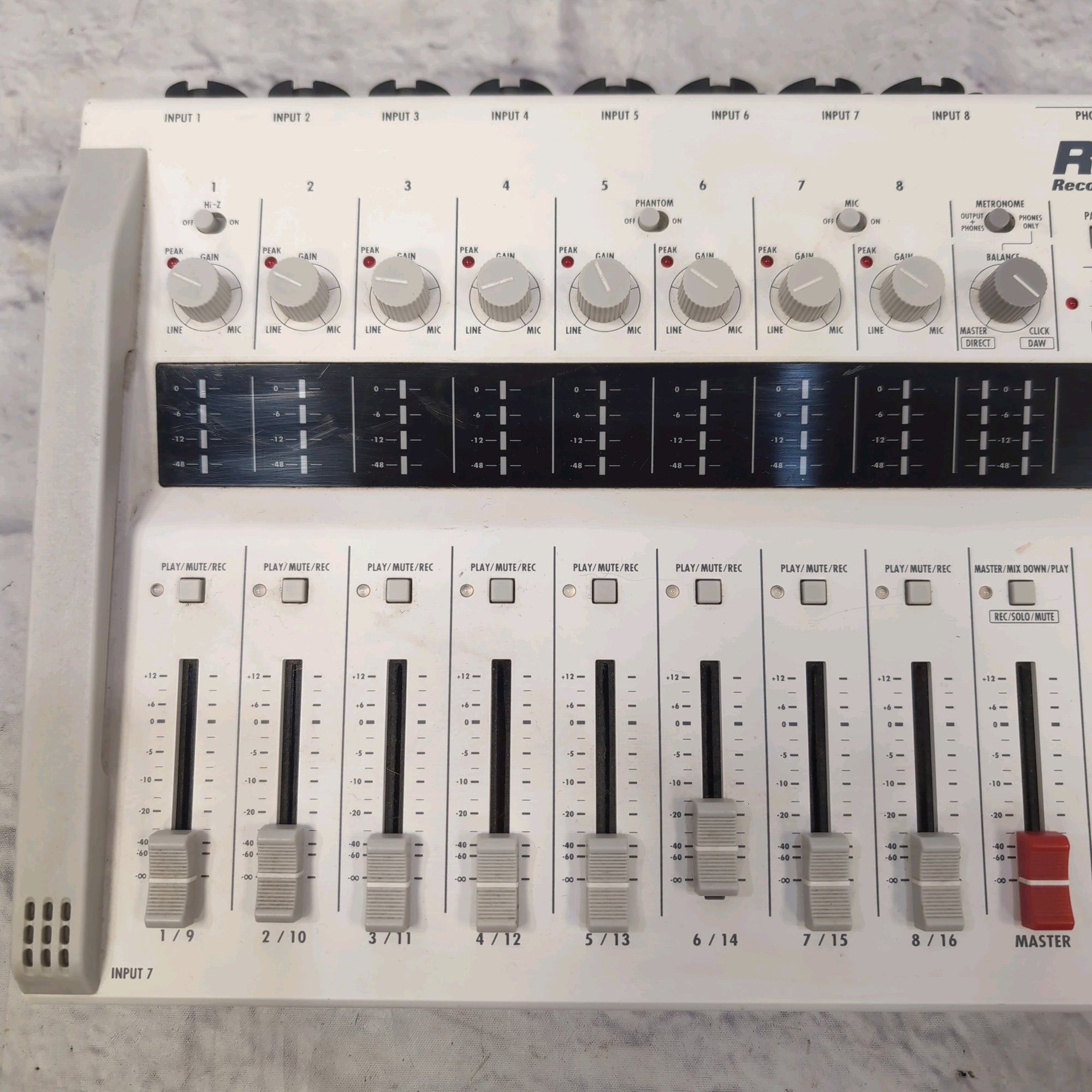Zoom R16 Digital Recorder / USB Recording Interface - Evolution Music