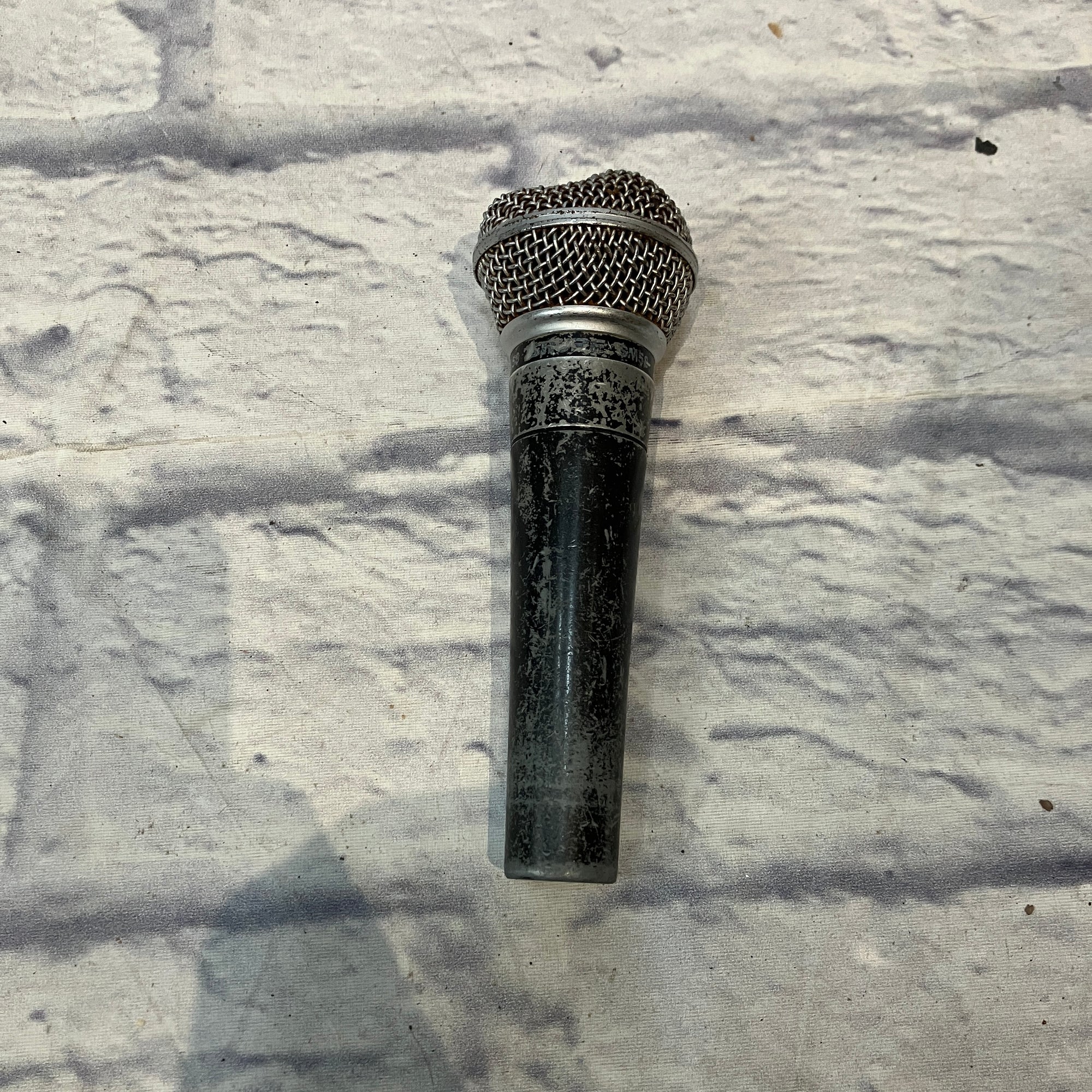 Shure SM58 Dynamic Microphone