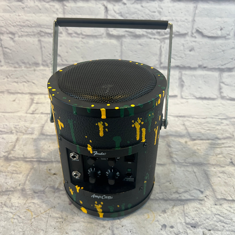 Fender Amp Can 2 Channel 15 Watt Combo Amp with Power Supply.