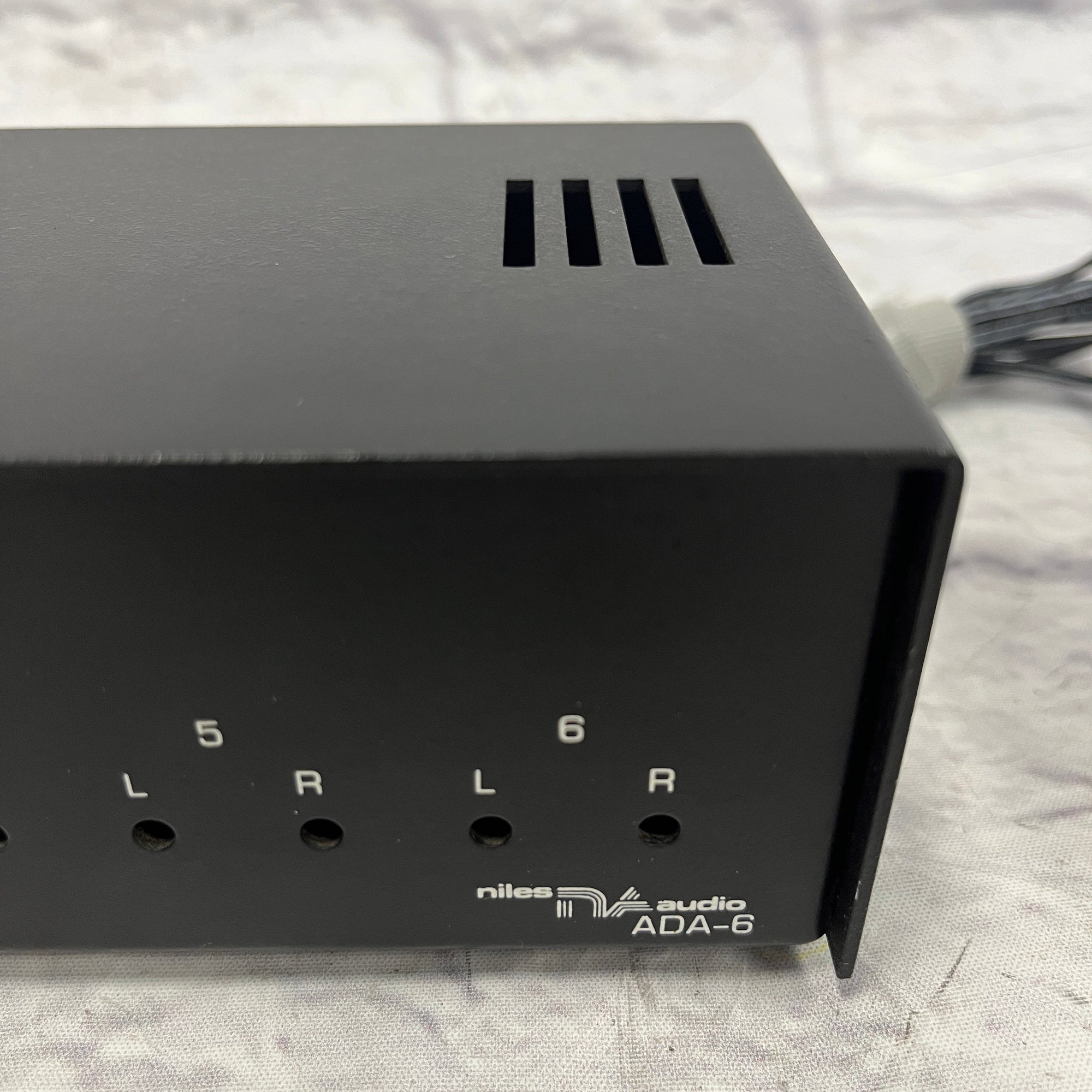 Niles Audio Power Distribution Amplifier