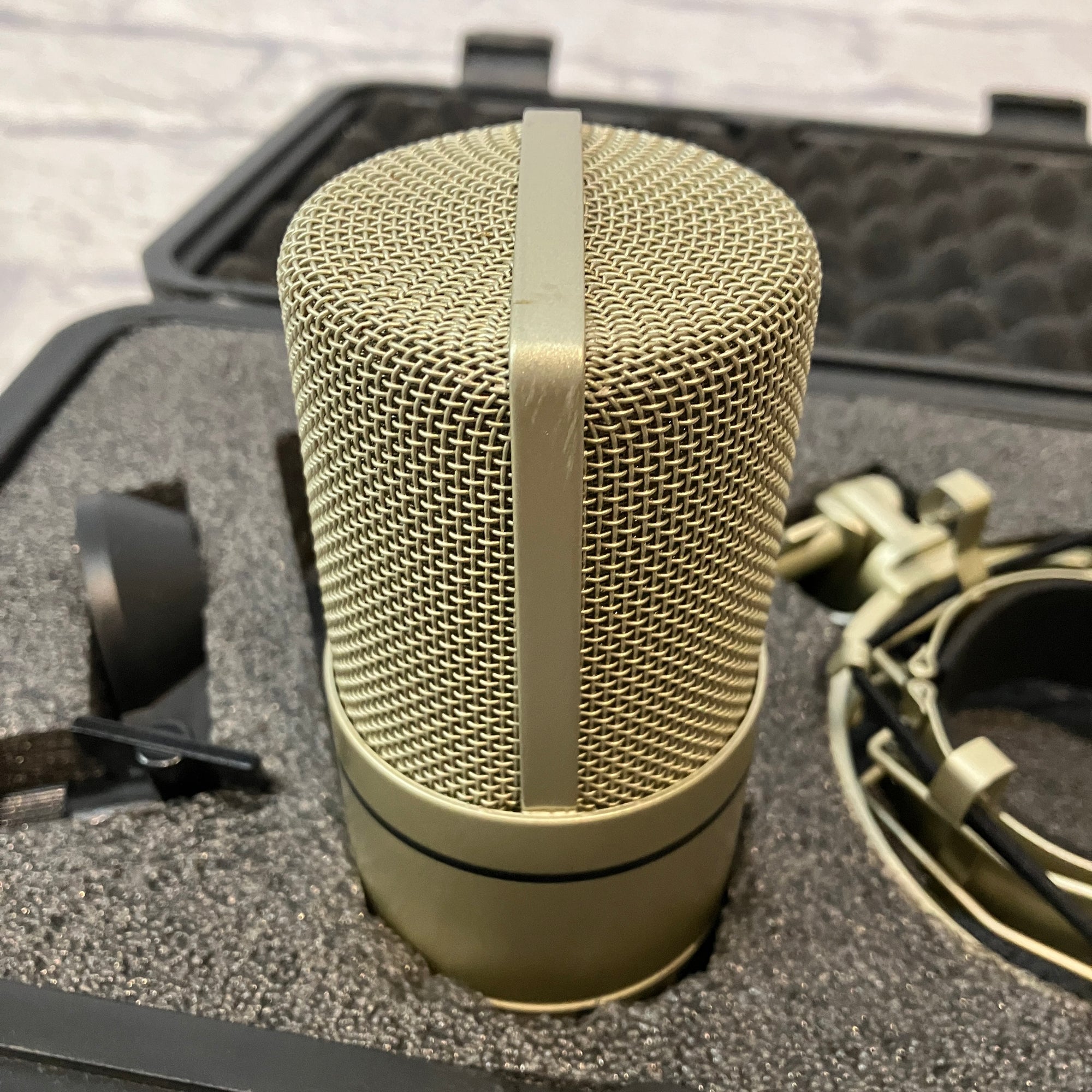 MXL 990 Large Diaphragm Condenser Microphone